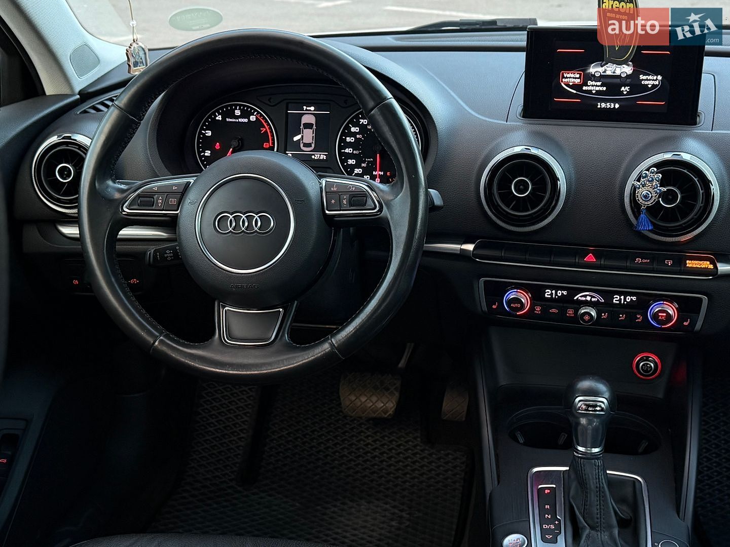 Audi A3 2015 VIN WAUCCGFF3F1139189 фото оголошення 7 з 17