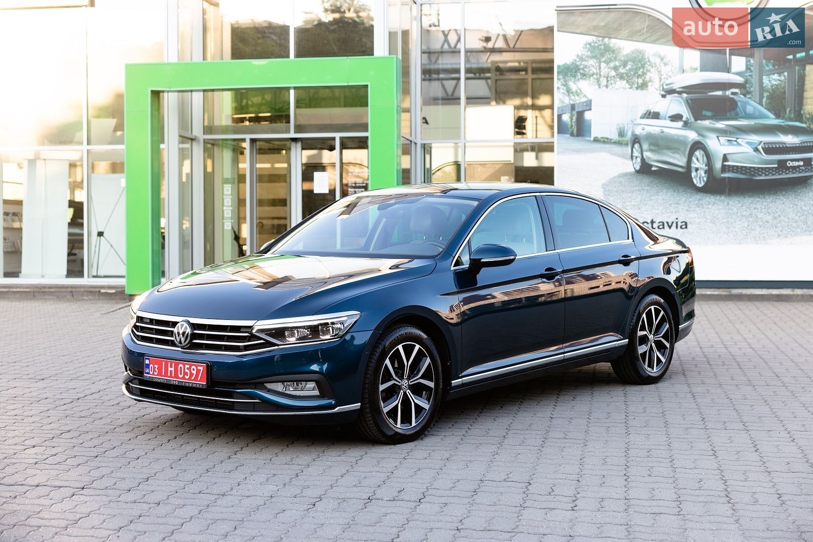 Volkswagen Passat 2020 VIN WVWZZZ3CZLE126040 фото оголошення 2 з 107
