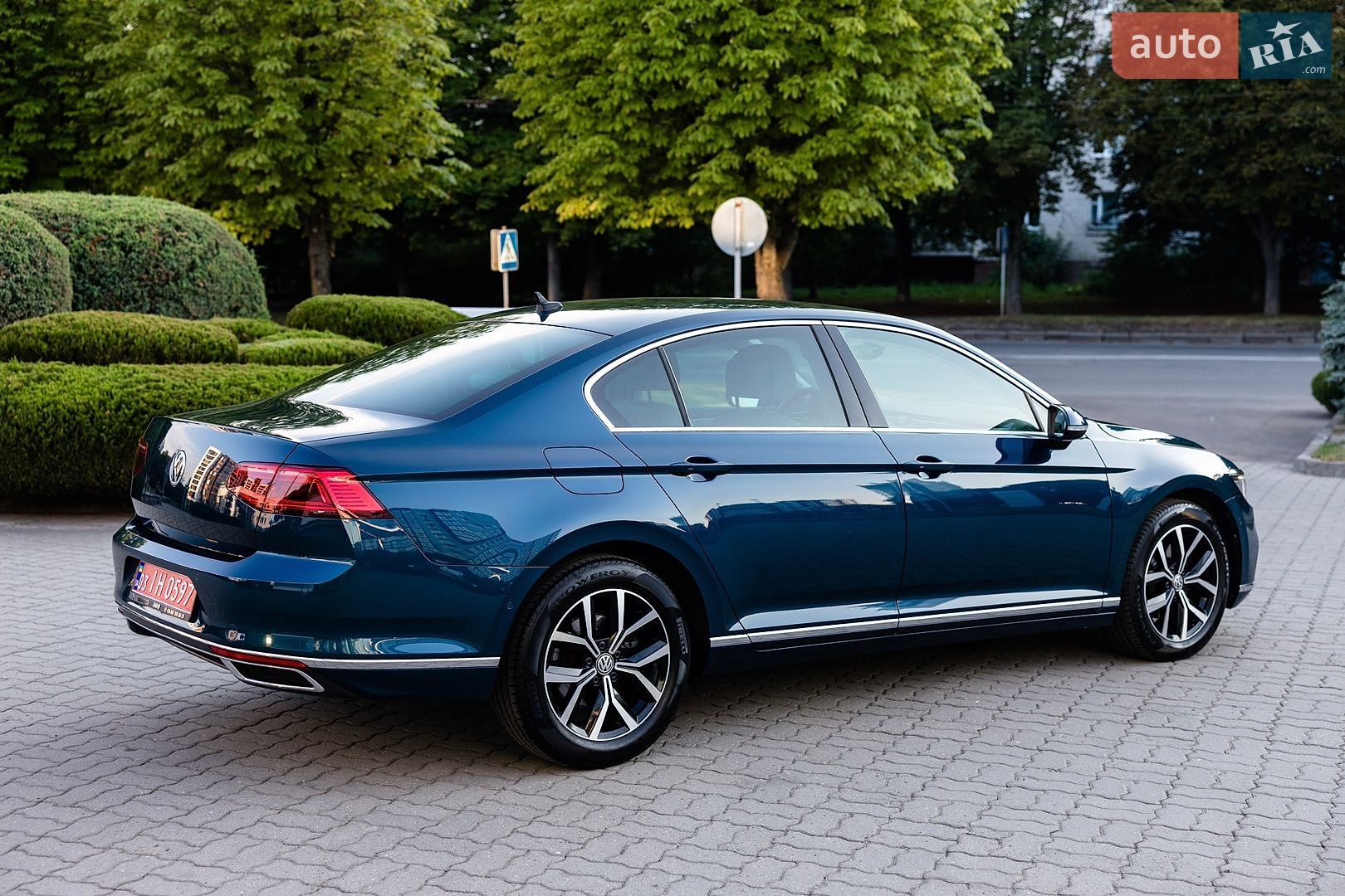 Volkswagen Passat 2020 VIN WVWZZZ3CZLE126040 фото оголошення 9 з 107