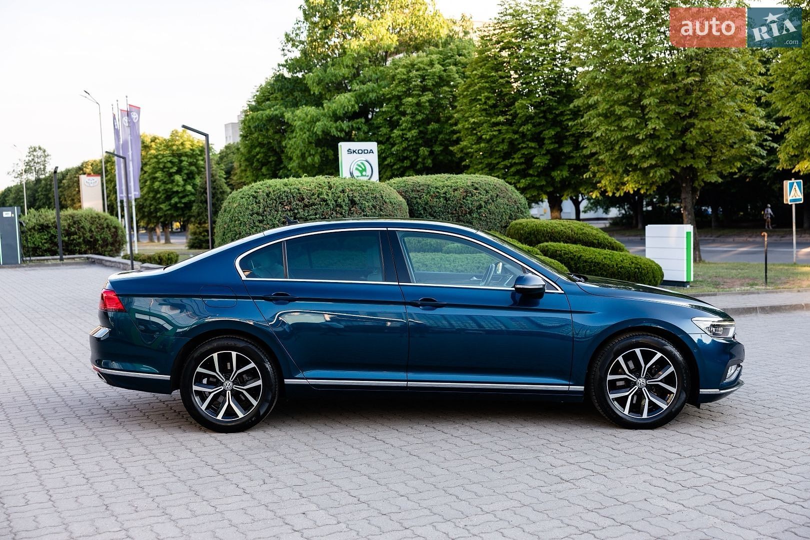 Volkswagen Passat 2020 VIN WVWZZZ3CZLE126040 фото оголошення 10 з 107