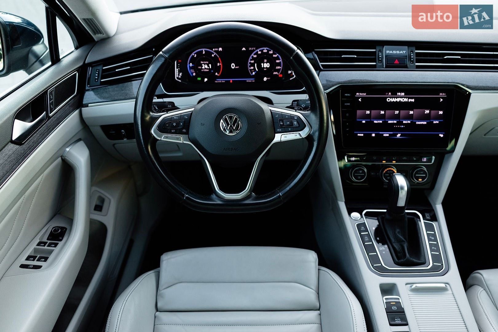 Volkswagen Passat 2020 VIN WVWZZZ3CZLE126040 фото оголошення 24 з 107