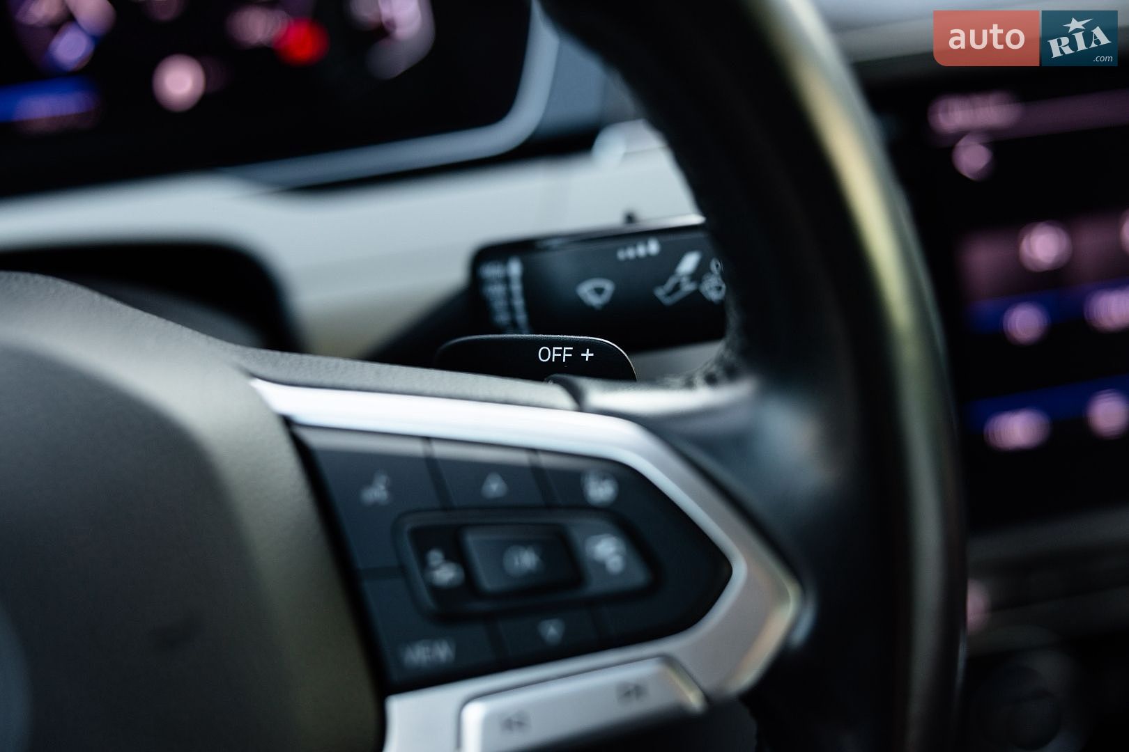Volkswagen Passat 2020 VIN WVWZZZ3CZLE126040 фото оголошення 38 з 107