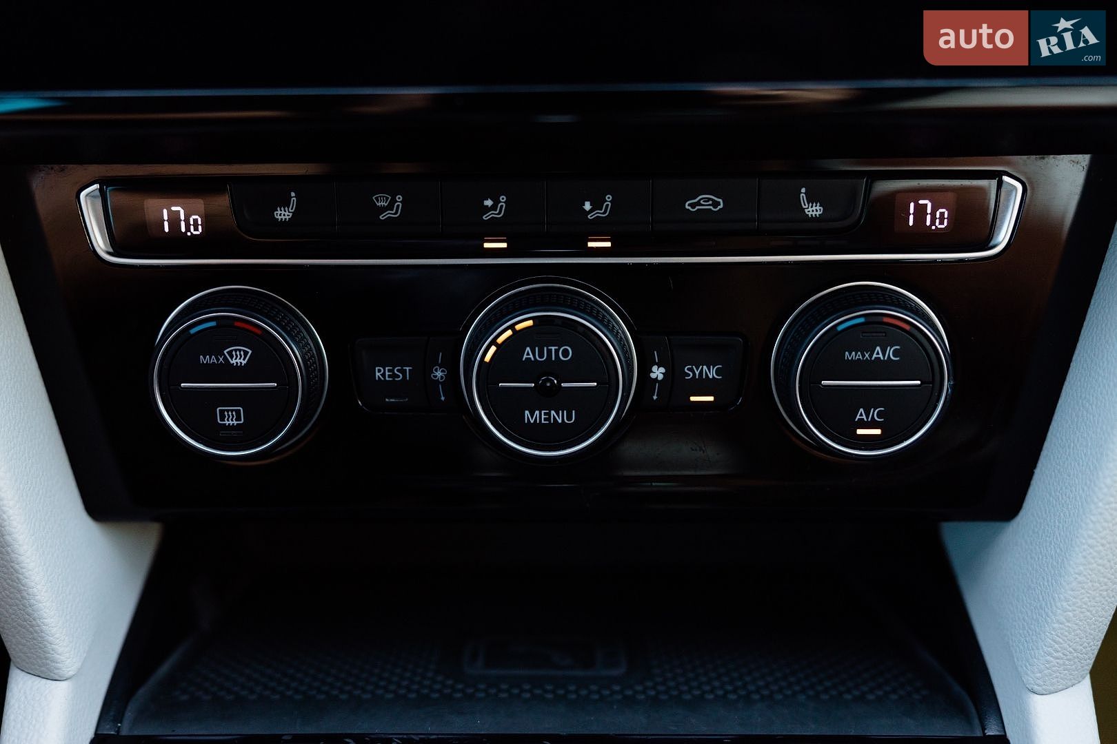 Volkswagen Passat 2020 VIN WVWZZZ3CZLE126040 фото оголошення 58 з 107