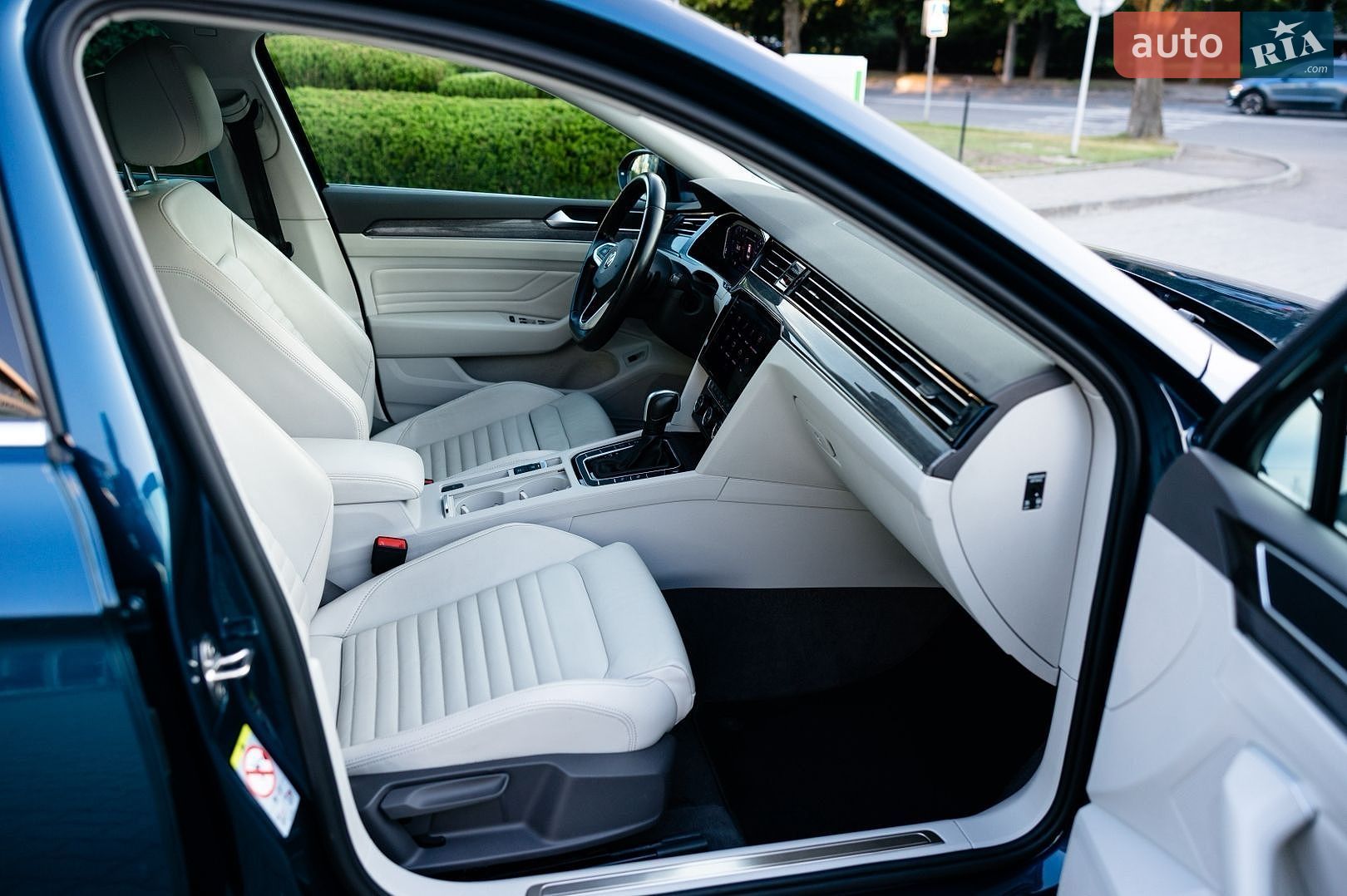 Volkswagen Passat 2020 VIN WVWZZZ3CZLE126040 фото оголошення 65 з 107