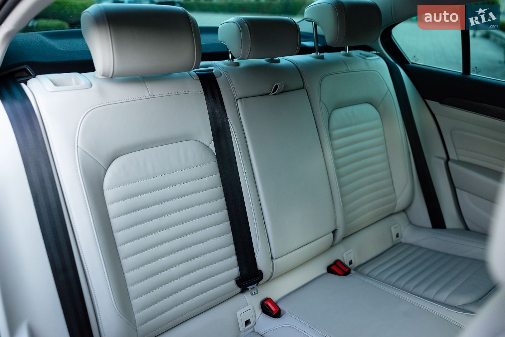Volkswagen Passat 2020 VIN WVWZZZ3CZLE126040 фото оголошення 75 з 107