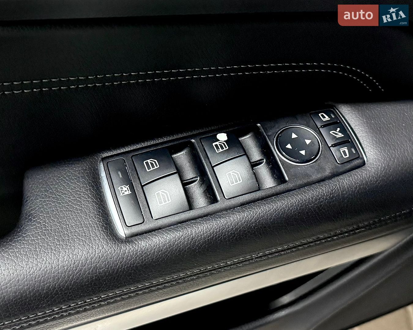 Mercedes-Benz E-Class 2016 VIN WDDKJ6HB7HF361903 фото оголошення 19 з 46