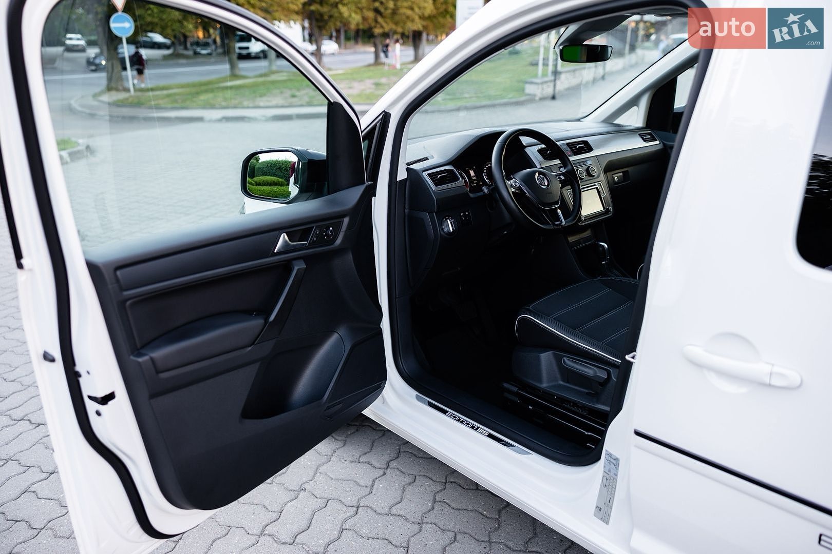 Volkswagen Caddy 2020 VIN WV2ZZZ2KZLX106251 фото оголошення 15 з 96