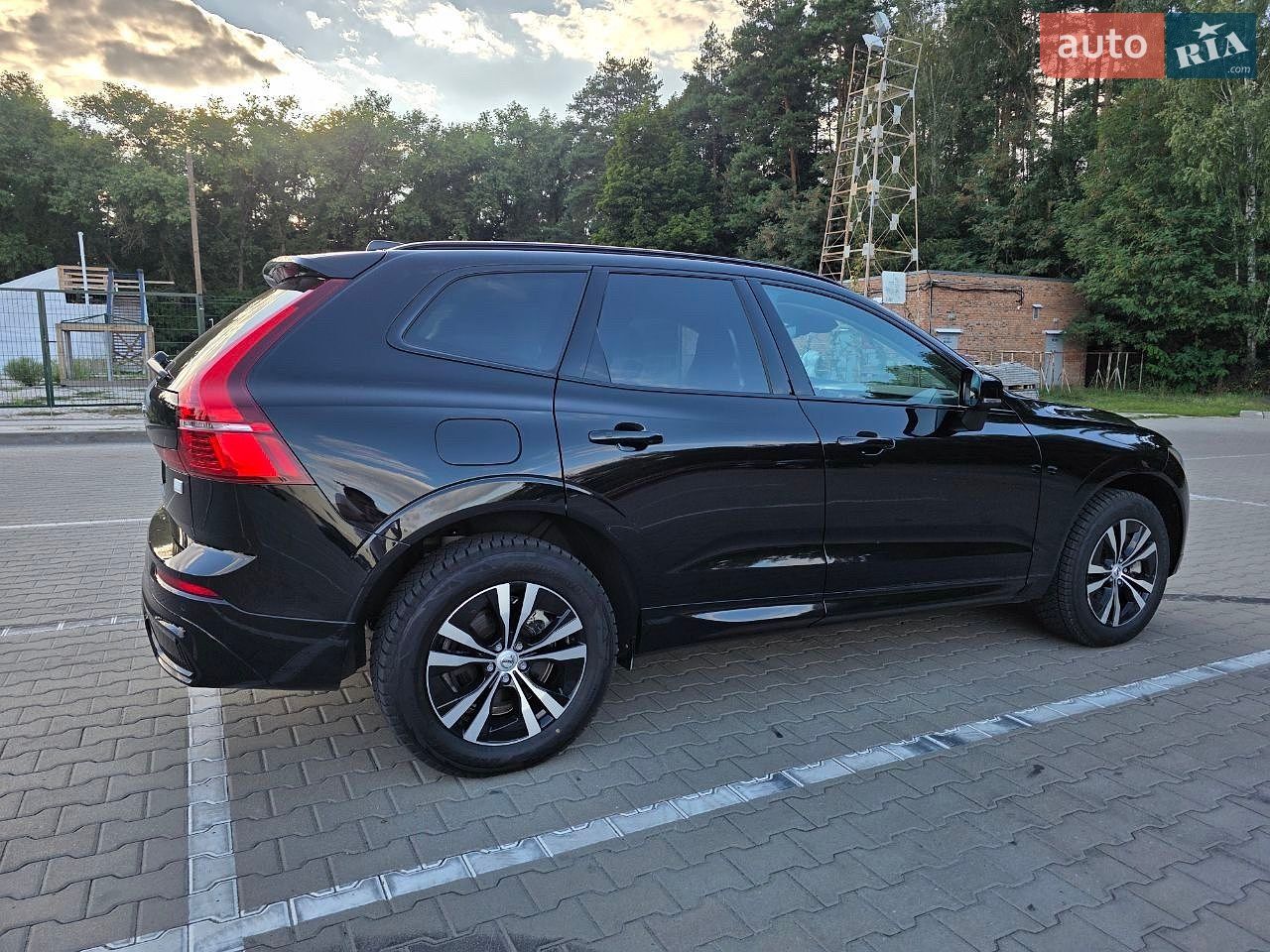 Volvo XC60 2024 VIN LYVH60DK9RB928046 фото оголошення 5 з 25