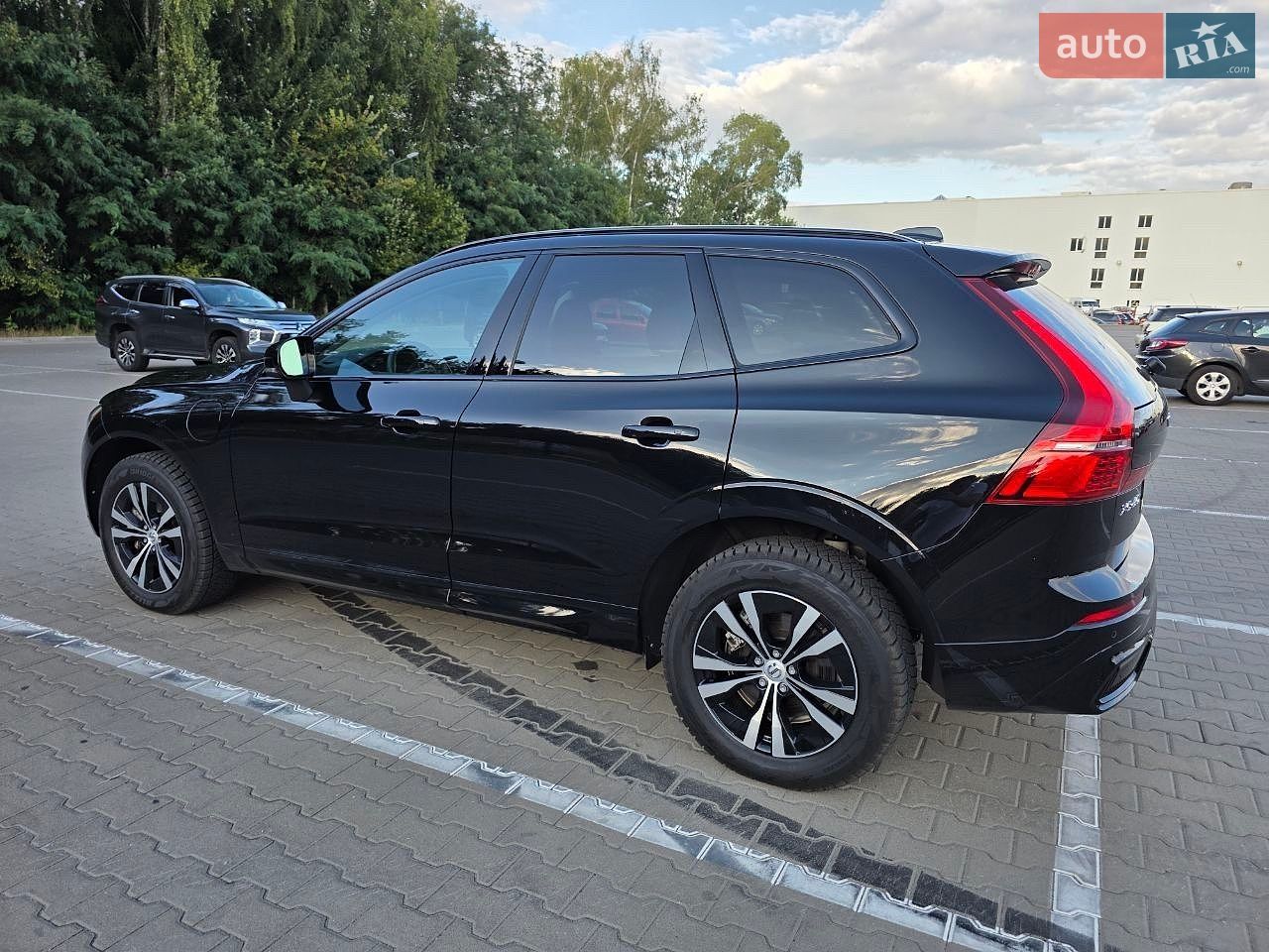 Volvo XC60 2024 VIN LYVH60DK9RB928046 фото оголошення 8 з 25