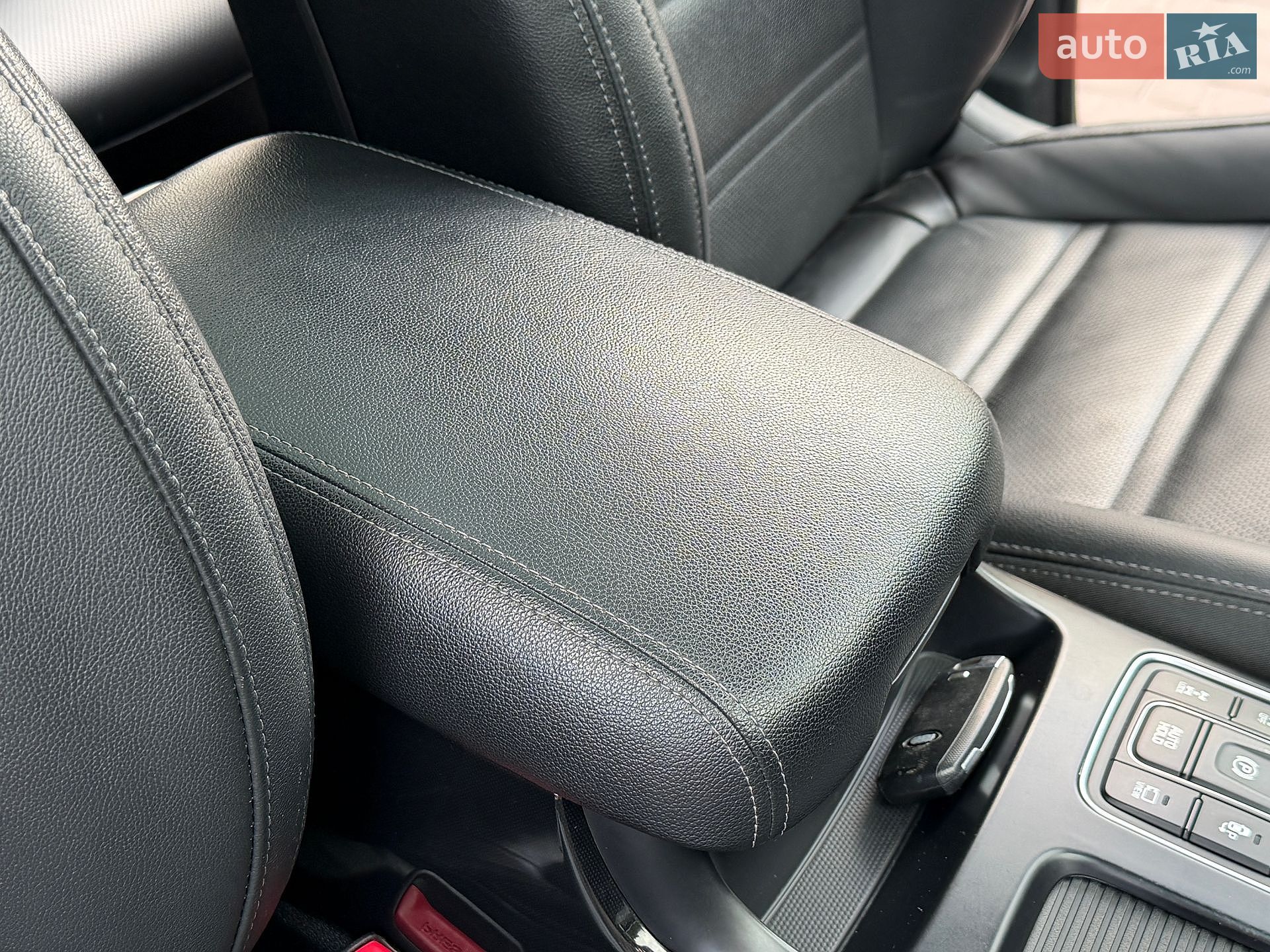 Kia Sorento 2016 VIN KNAPH81BDG5176988 фото оголошення 33 з 99