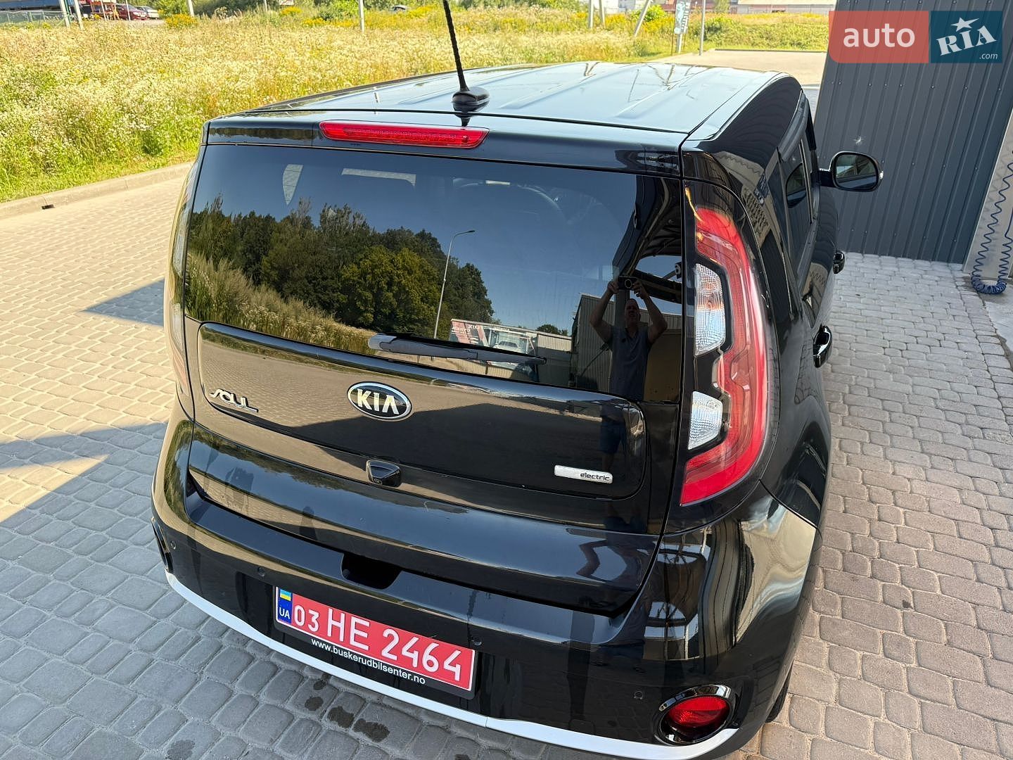 Kia Soul 2018 VIN KNAJX81EFJ7035029 фото оголошення 16 з 89