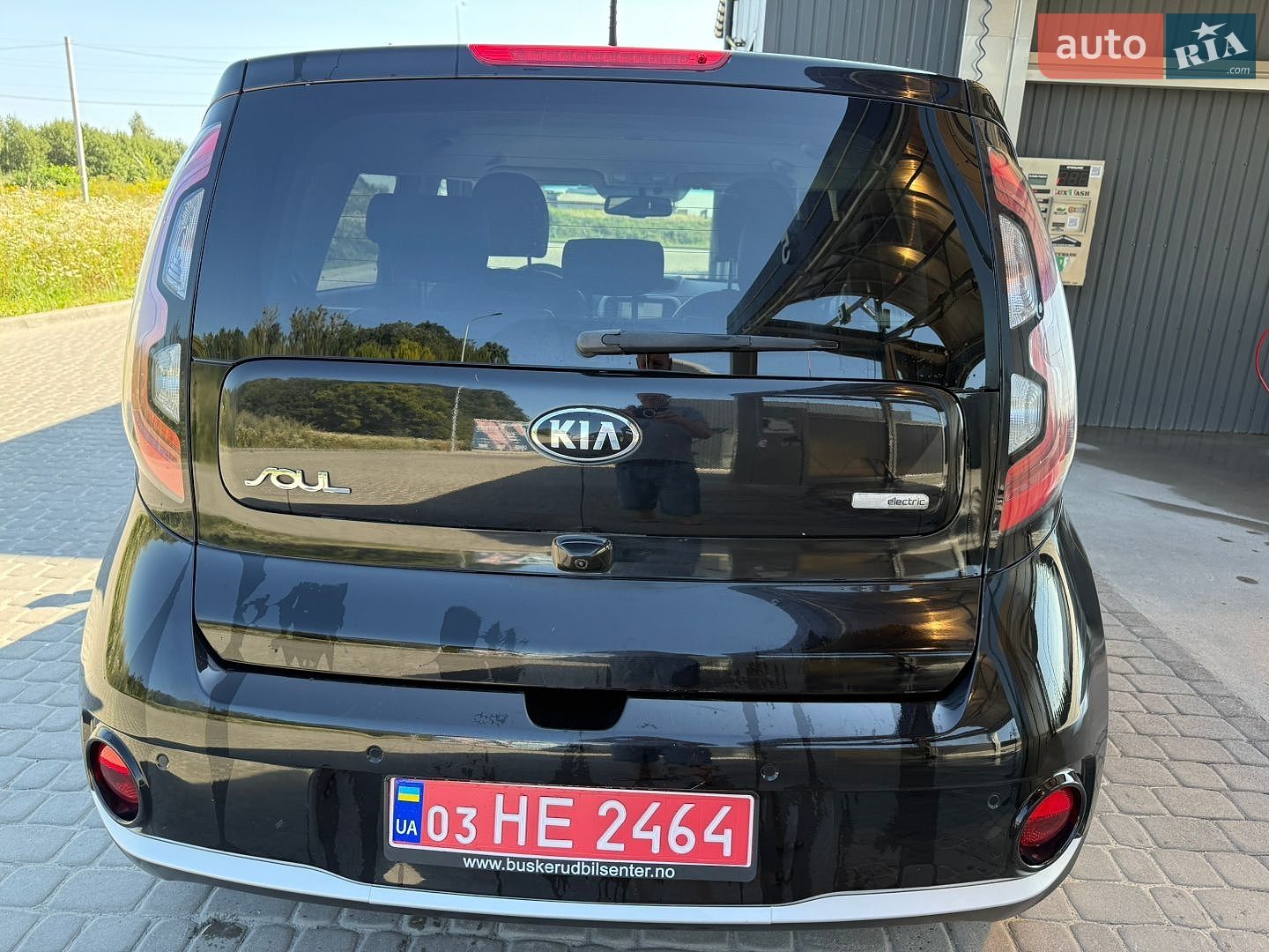 Kia Soul 2018 VIN KNAJX81EFJ7035029 фото оголошення 17 з 89