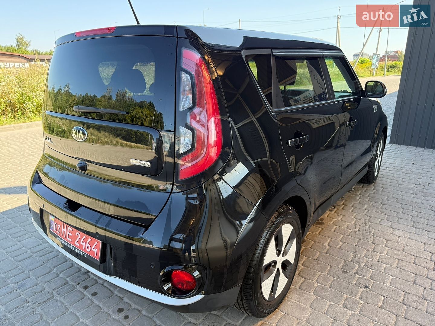Kia Soul 2018 VIN KNAJX81EFJ7035029 фото оголошення 13 з 89