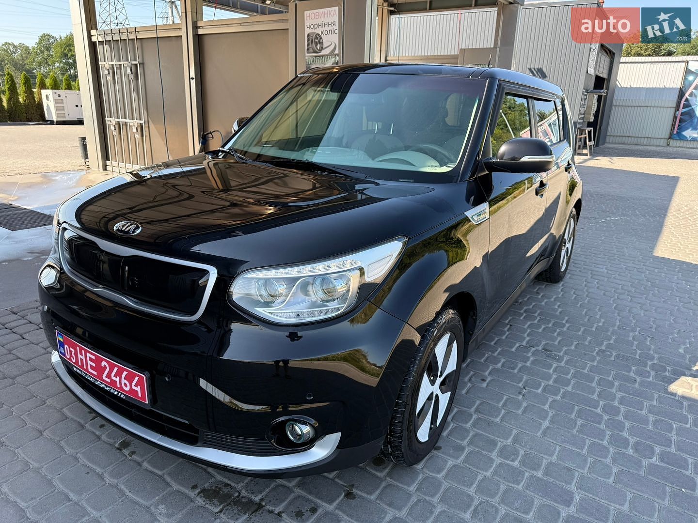 Kia Soul 2018 VIN KNAJX81EFJ7035029 фото оголошення 30 з 89