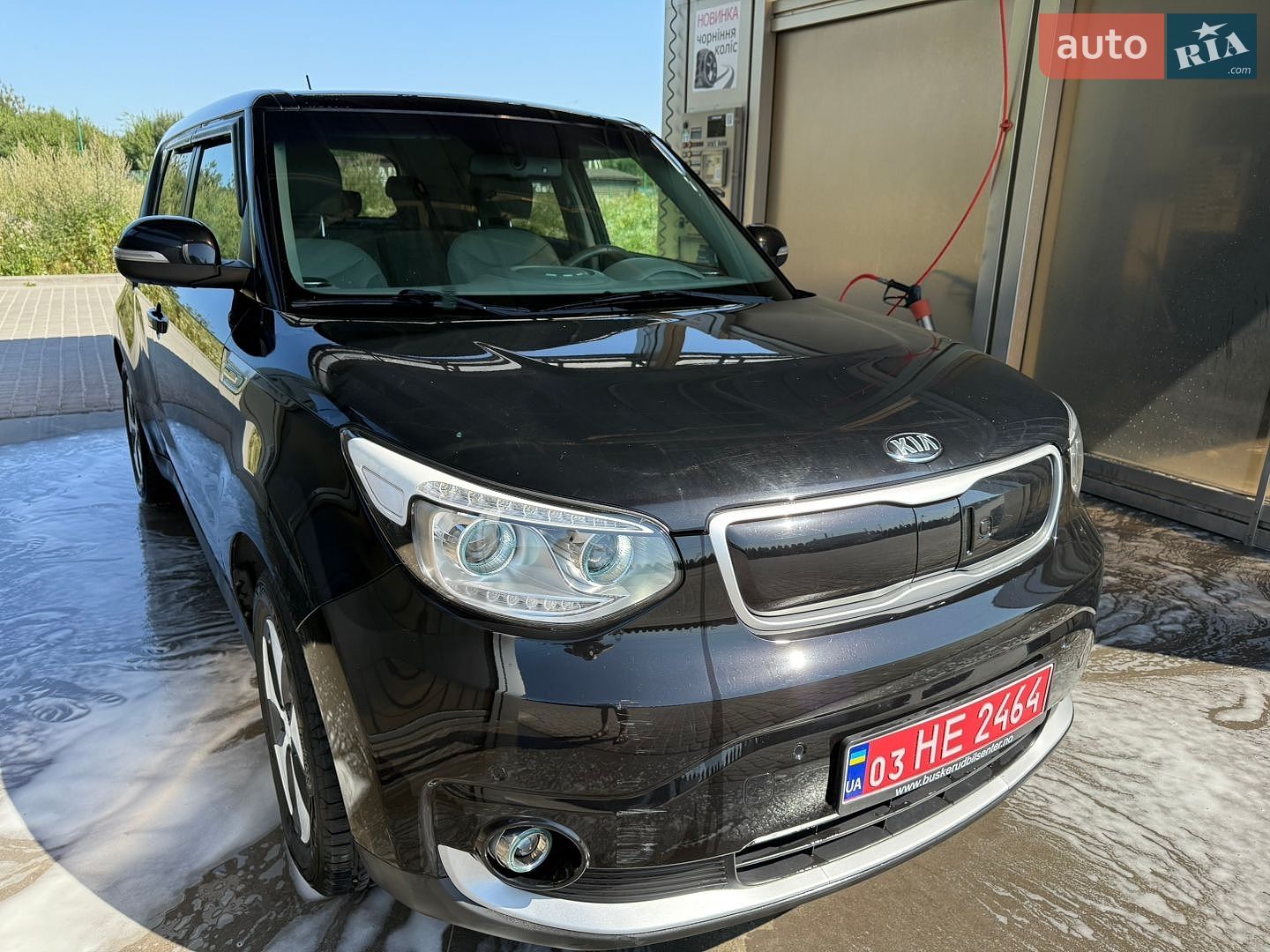 Kia Soul 2018 VIN KNAJX81EFJ7035029 фото оголошення 4 з 89