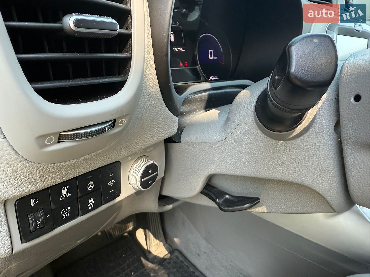Kia Soul 2018 VIN KNAJX81EFJ7035029 фото оголошення 67 з 89