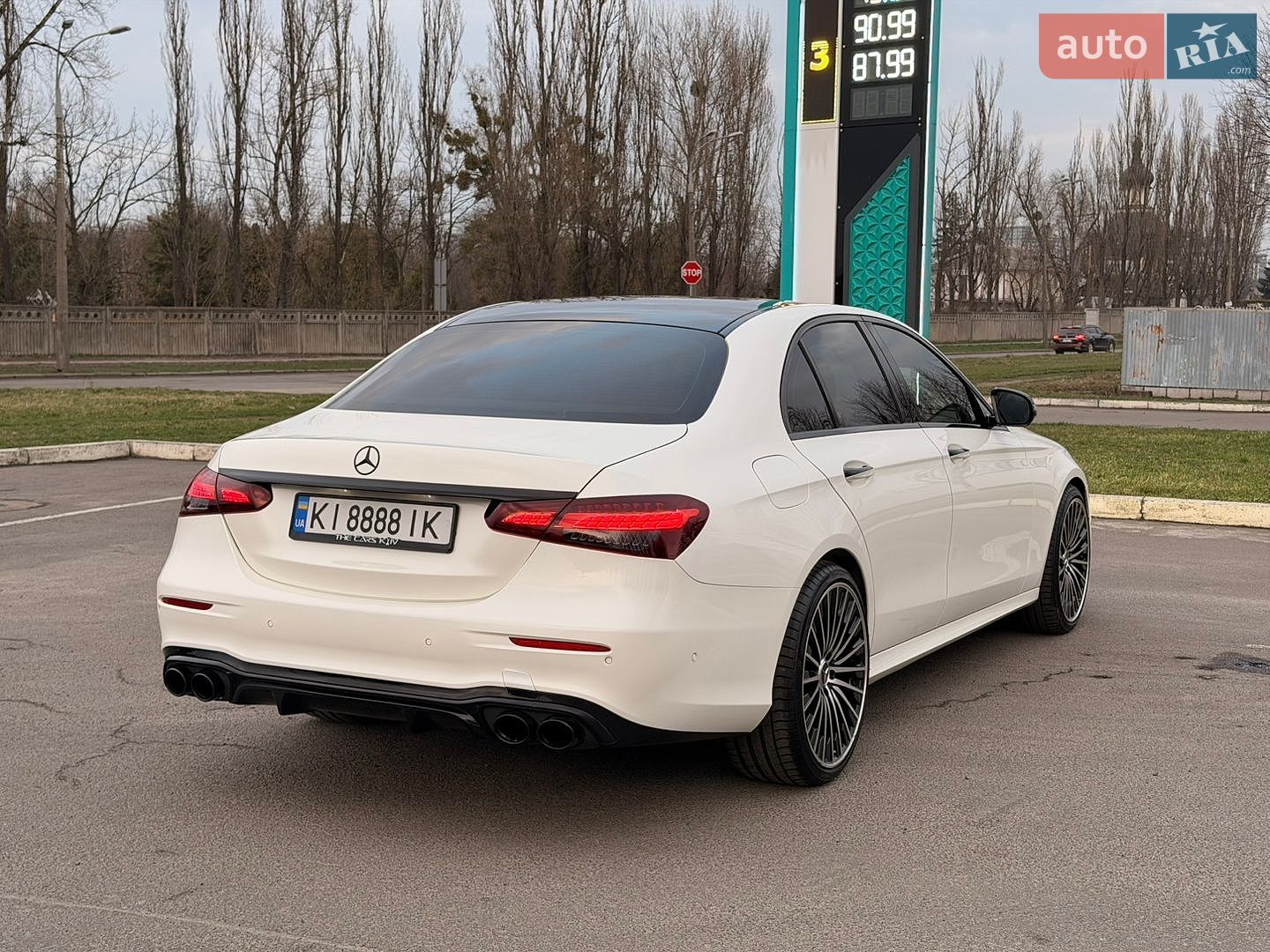 Mercedes-Benz E-Class 2019 VIN WDDZF4JB2KA631882 фото оголошення 7 з 21