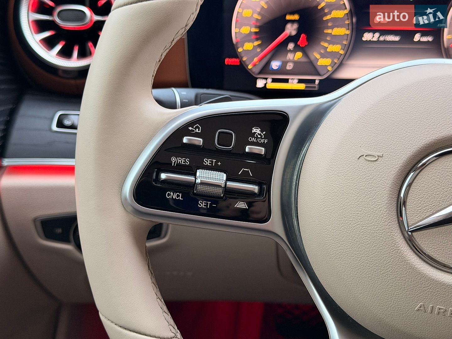 Mercedes-Benz E-Class 2019 VIN WDDZF4JB2KA631882 фото оголошення 13 з 21