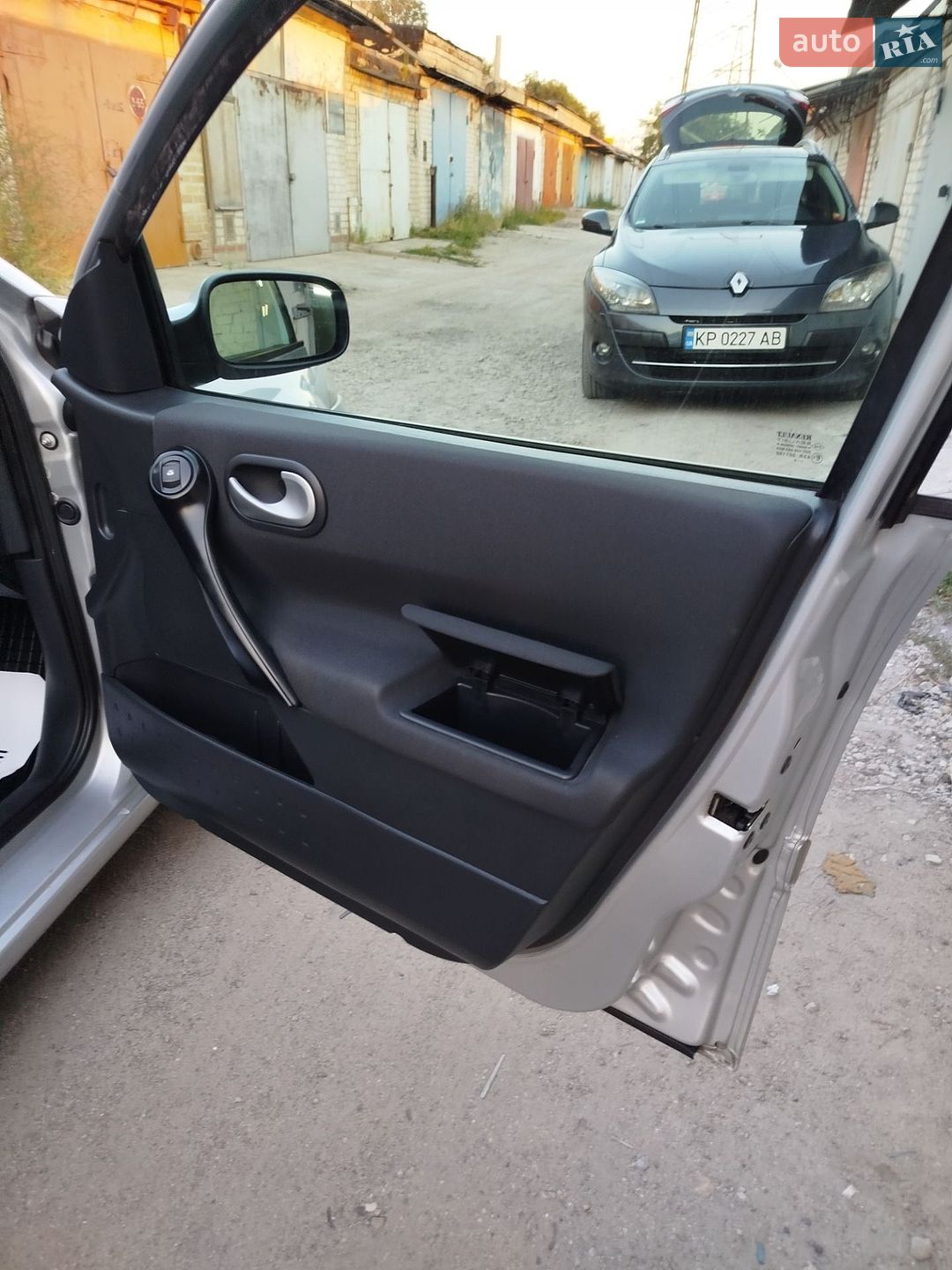 Renault Megane 2009 VIN VF1KM1R0H41486674 фото оголошення 108 з 131