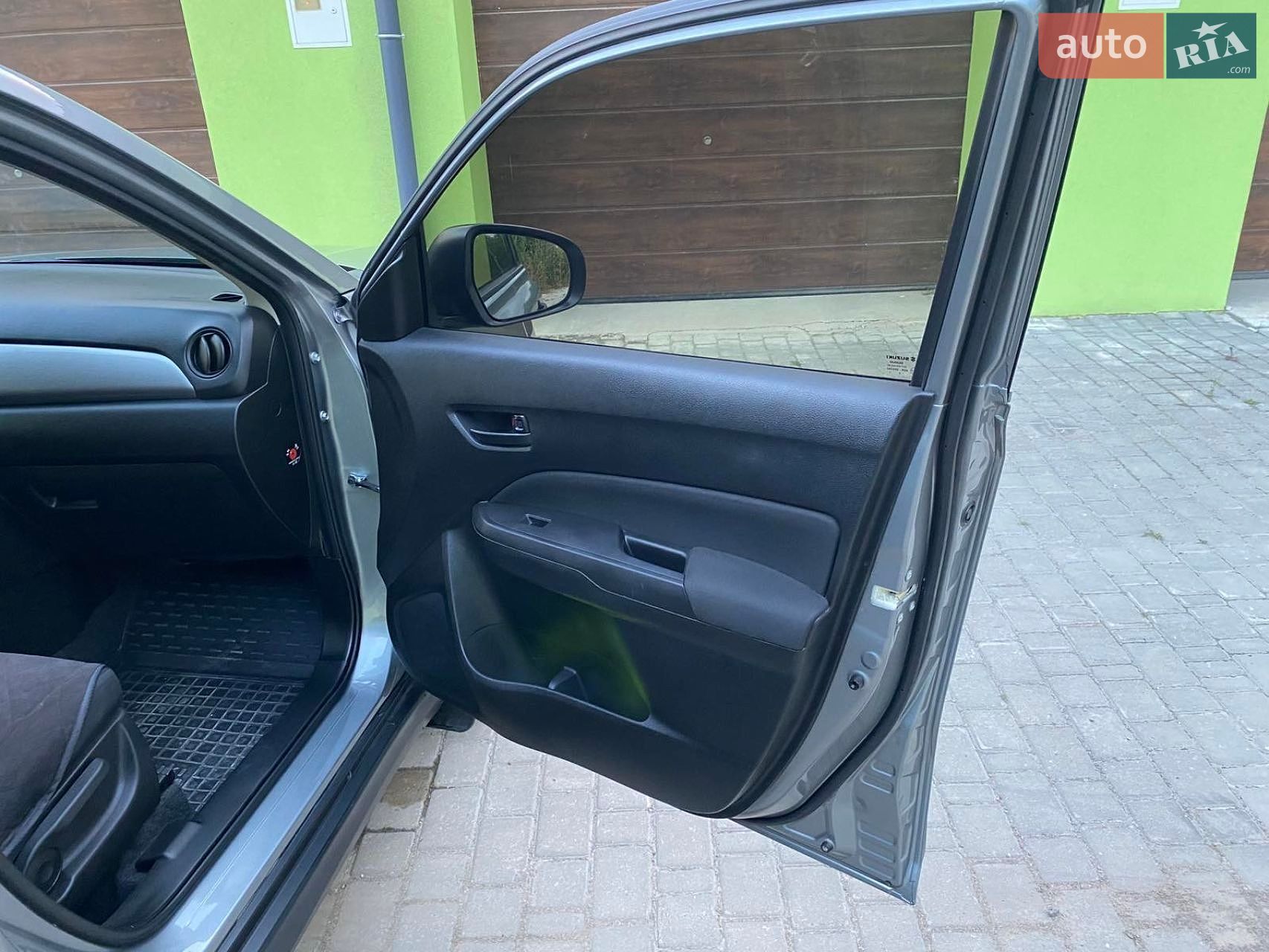 Suzuki Vitara 2018 VIN TSMLYD21S00512332 фото оголошення 4 з 20