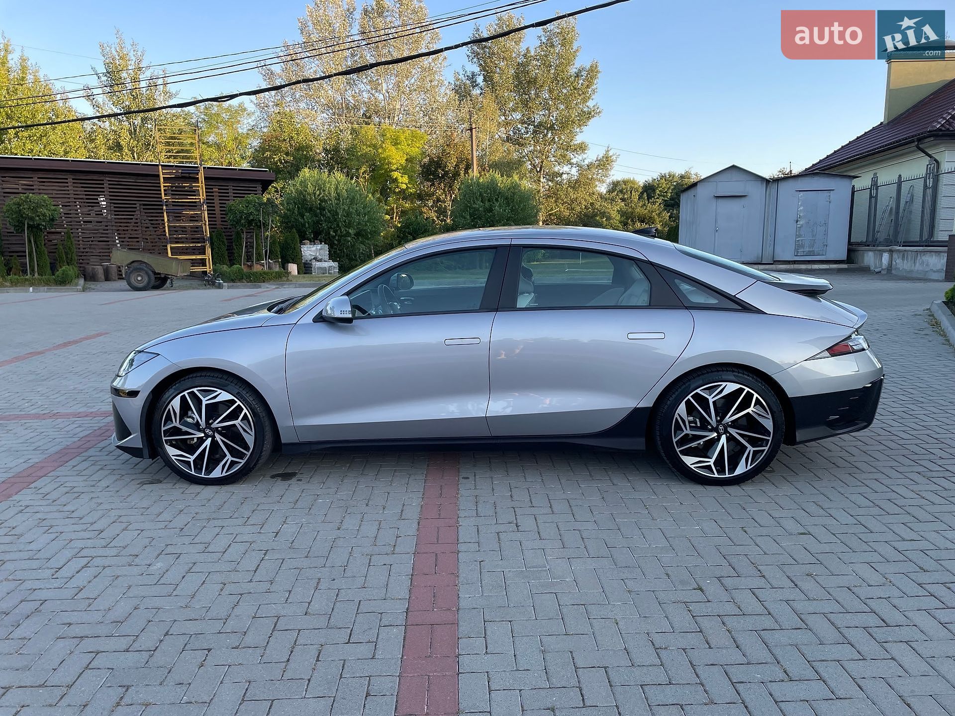 Hyundai Ioniq 6 2023 VIN KMHM34ACXPA051062 фото оголошення 11 з 74
