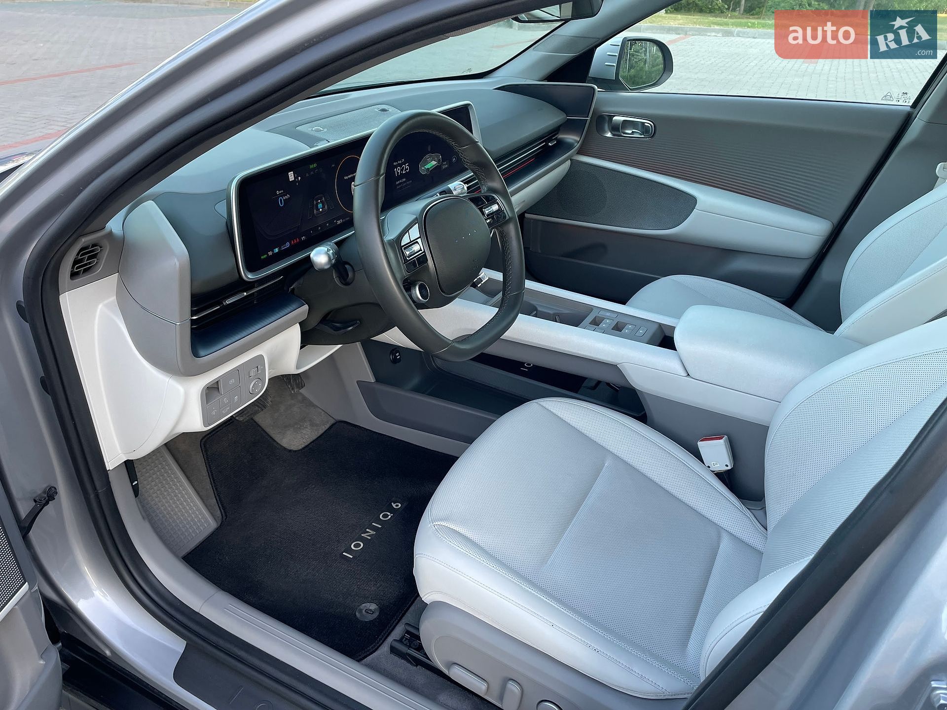 Hyundai Ioniq 6 2023 VIN KMHM34ACXPA051062 фото оголошення 28 з 74