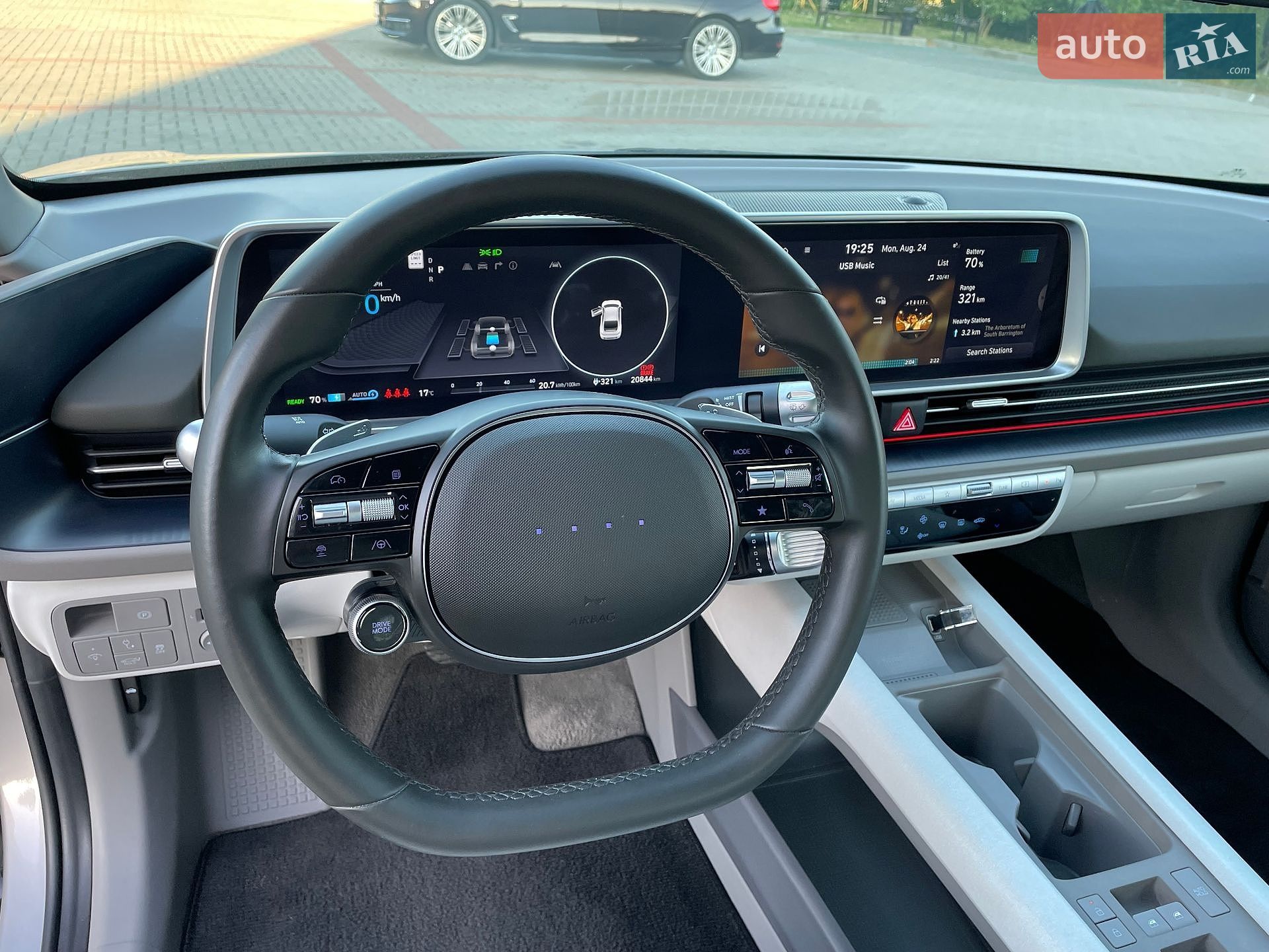 Hyundai Ioniq 6 2023 VIN KMHM34ACXPA051062 фото оголошення 36 з 74