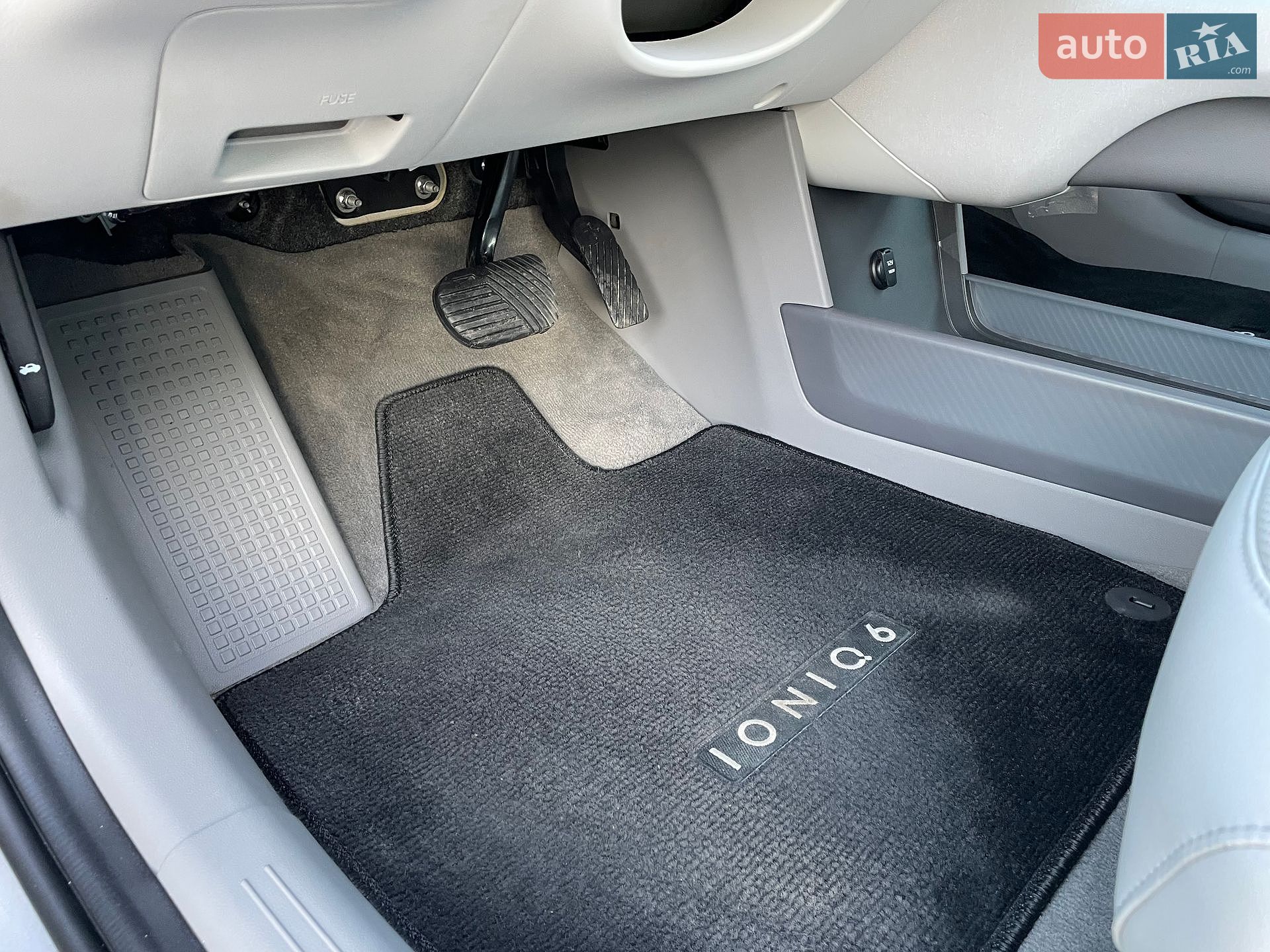 Hyundai Ioniq 6 2023 VIN KMHM34ACXPA051062 фото оголошення 40 з 74