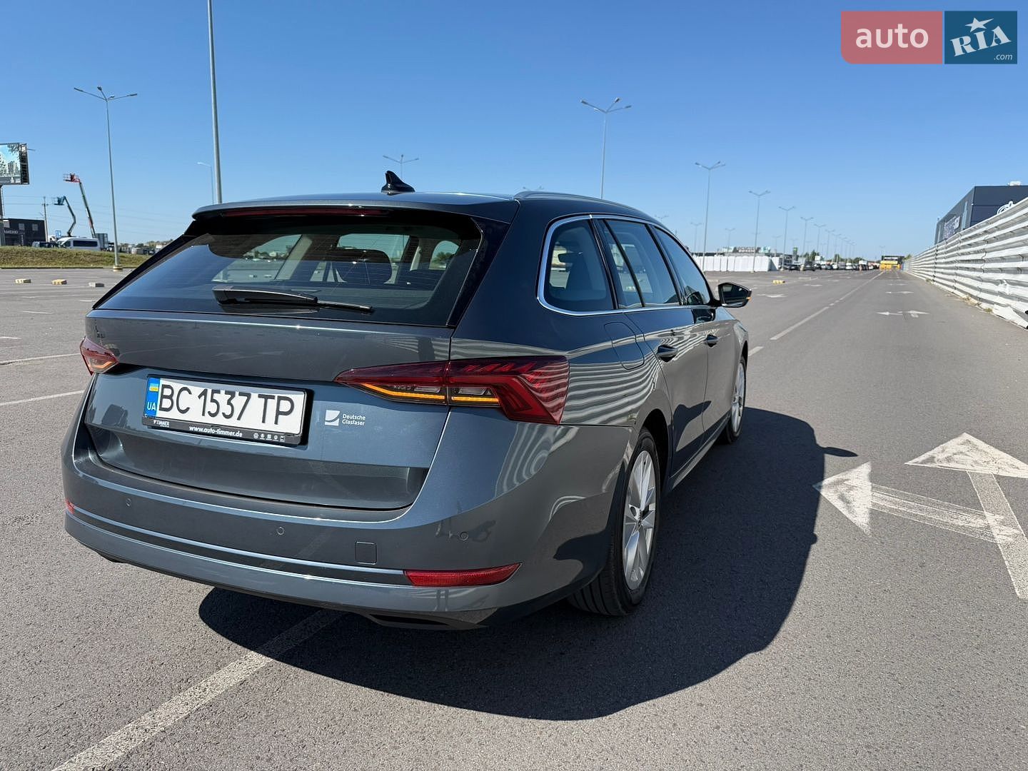 Skoda Octavia 2021 VIN TMBJJ7NX5MY187243 фото оголошення 3 з 20