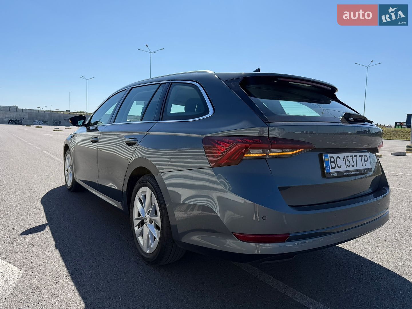 Skoda Octavia 2021 VIN TMBJJ7NX5MY187243 фото оголошення 5 з 20