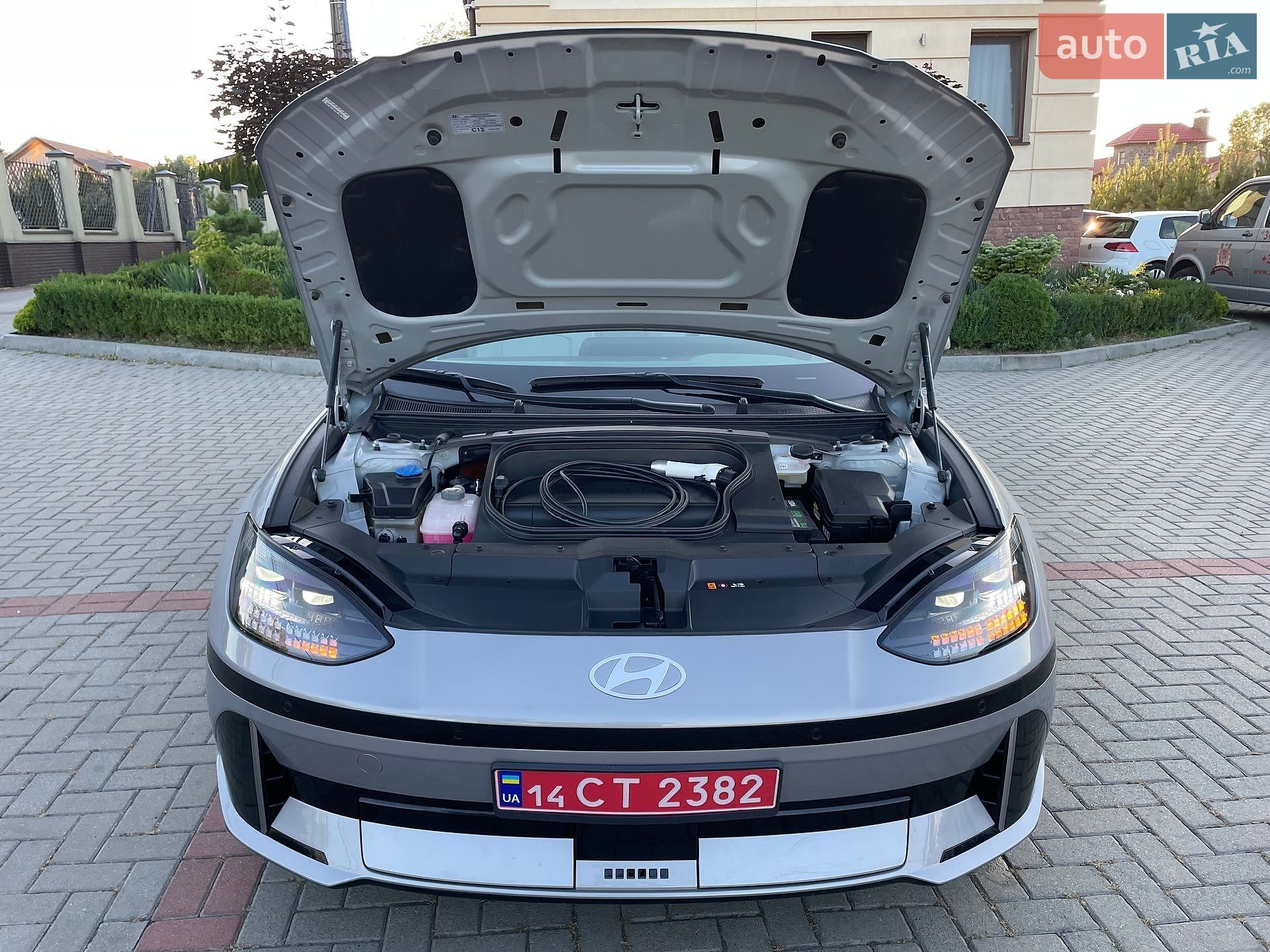Hyundai Ioniq 6 2023 VIN KMHM34ACXPA051062 фото оголошення 70 з 74