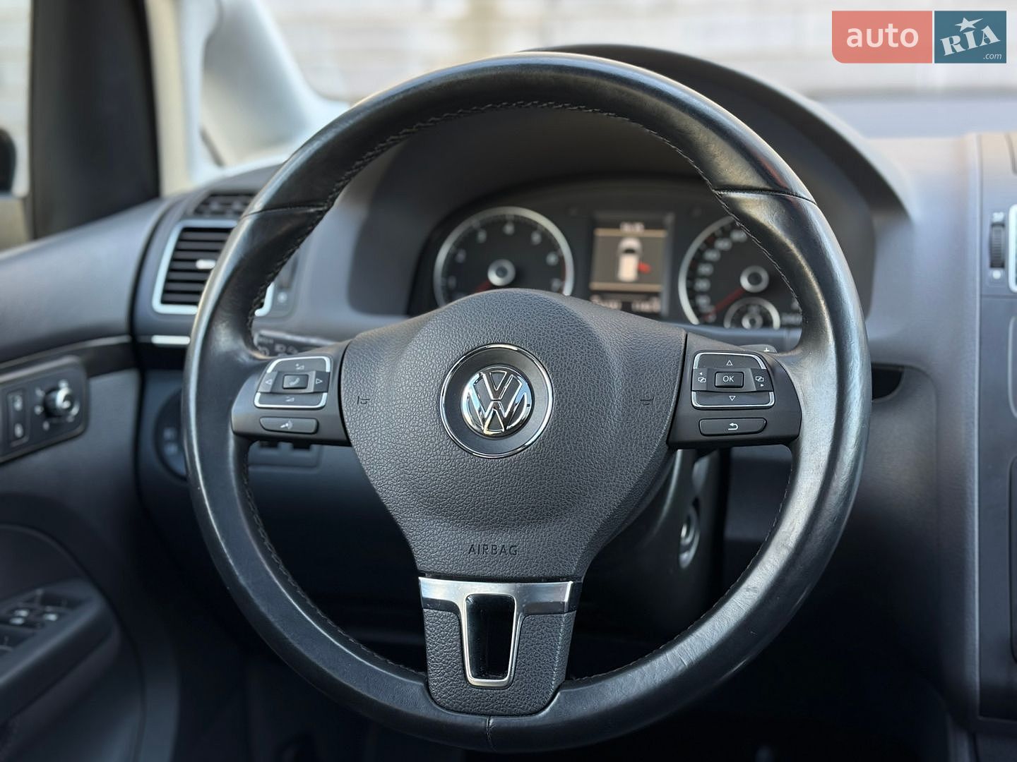 Volkswagen Touran 2011 VIN WVGZZZ1TZBW044604 фото оголошення 28 з 46