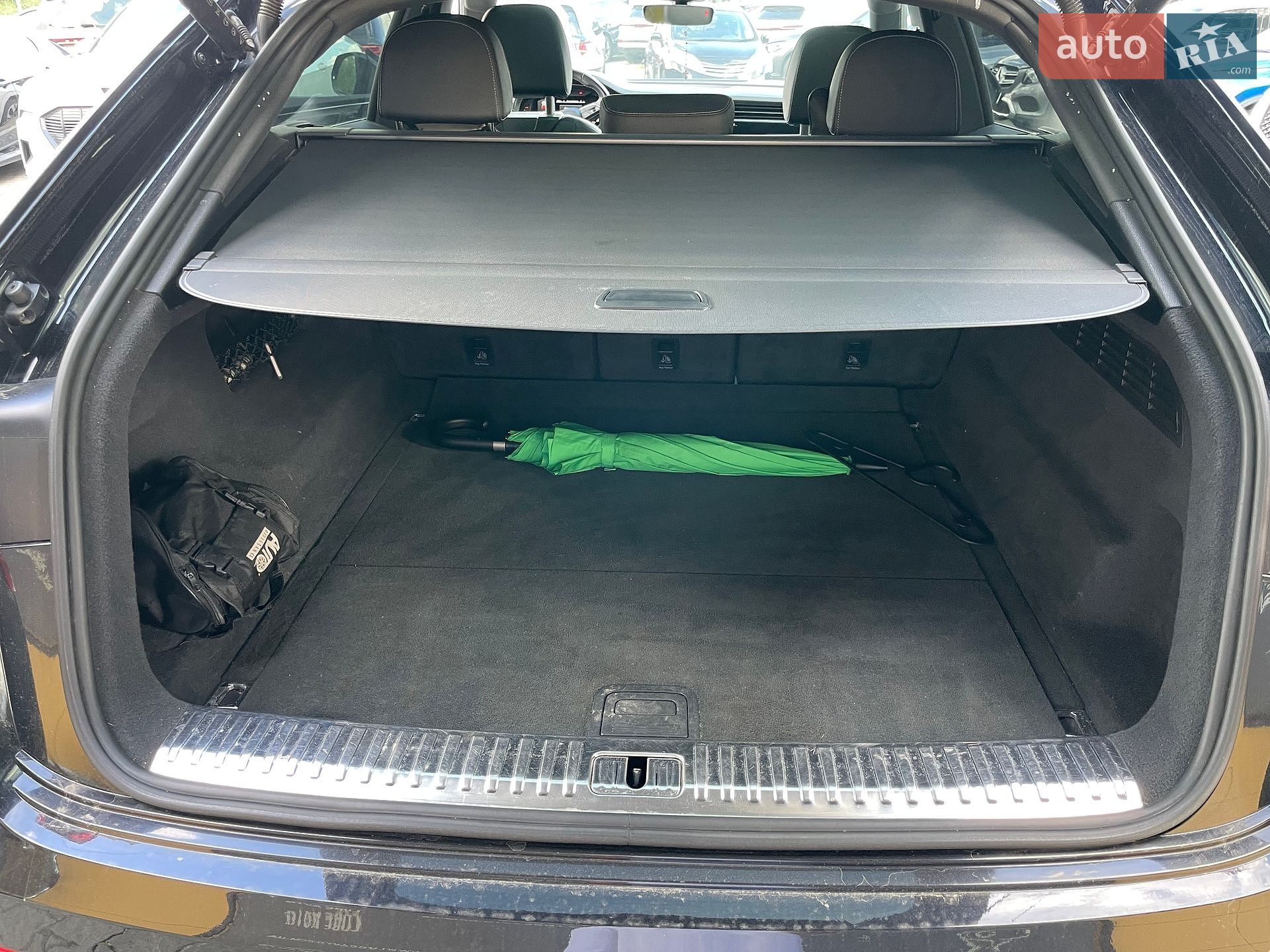 Audi Q8 2021 VIN WA1EVAF15MD036255 фото оголошення 7 з 16