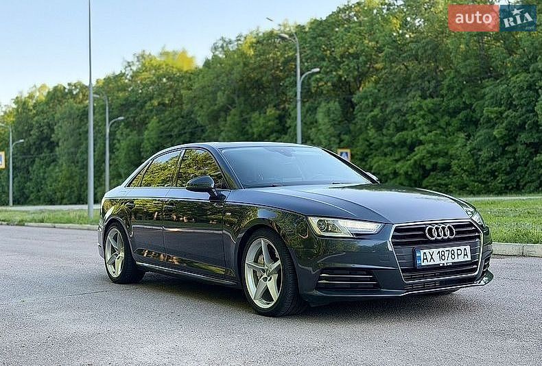 Audi A4 2018 VIN WAUDNAF48JA139823 фото оголошення 11 з 14