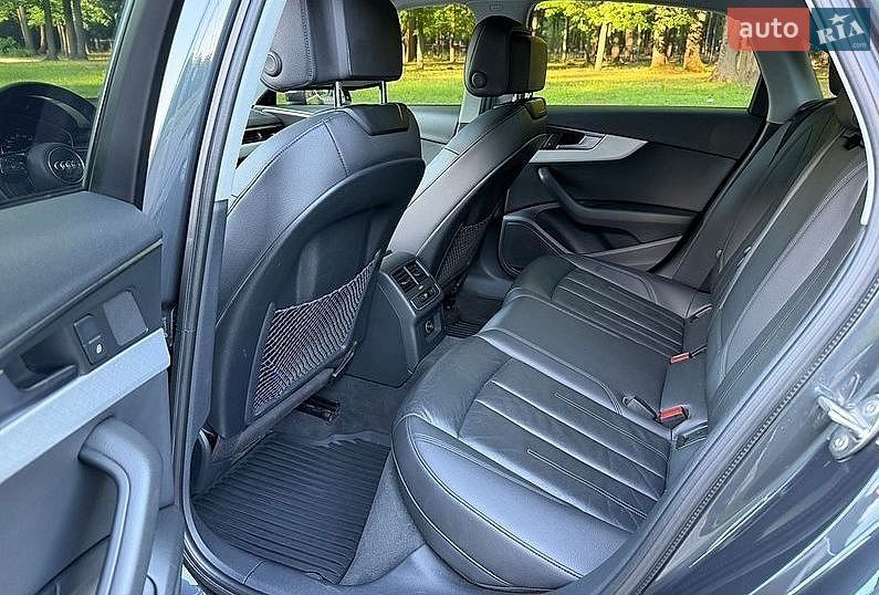 Audi A4 2018 VIN WAUDNAF48JA139823 фото оголошення 13 з 14