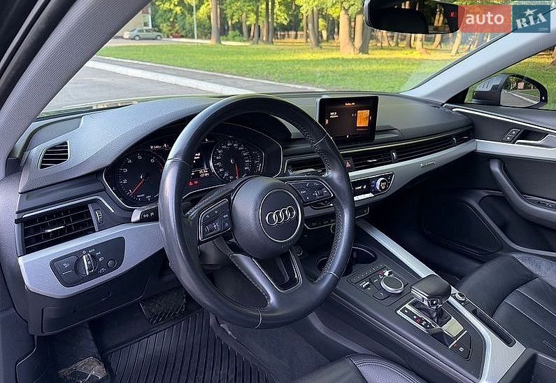 Audi A4 2018 VIN WAUDNAF48JA139823 фото оголошення 14 з 14