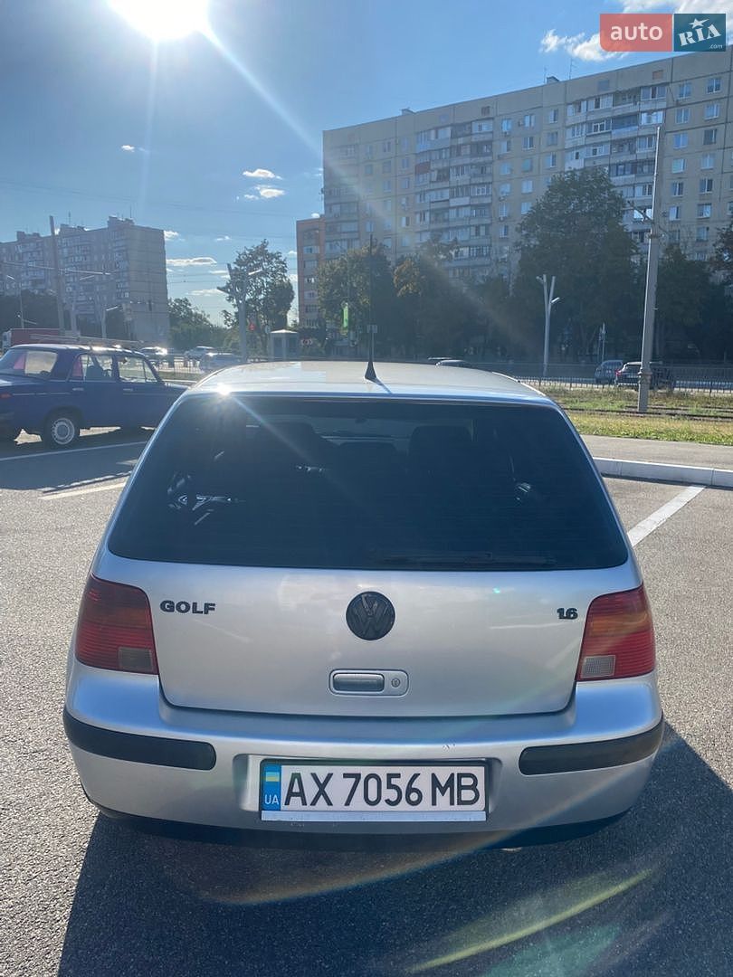 Volkswagen Golf 2000 VIN WVWZZZ1JZ1U042551 фото оголошення 2 з 11