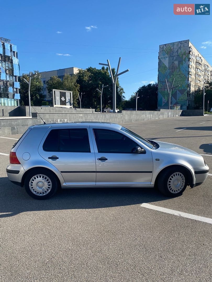 Volkswagen Golf 2000 VIN WVWZZZ1JZ1U042551 фото оголошення 4 з 11