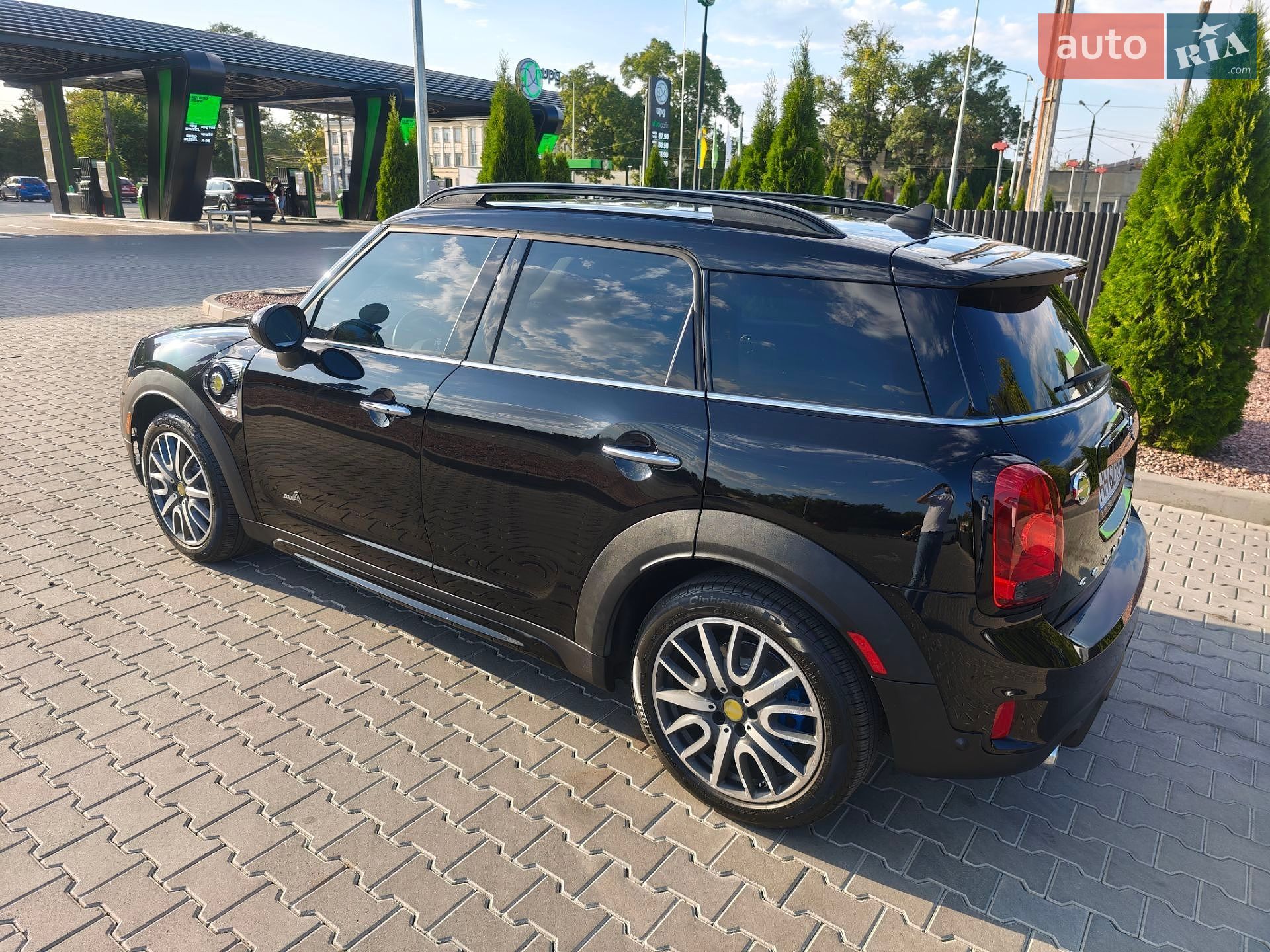 Mini Countryman 2018 VIN WMZYU7C59K3F93949 фото оголошення 7 з 45