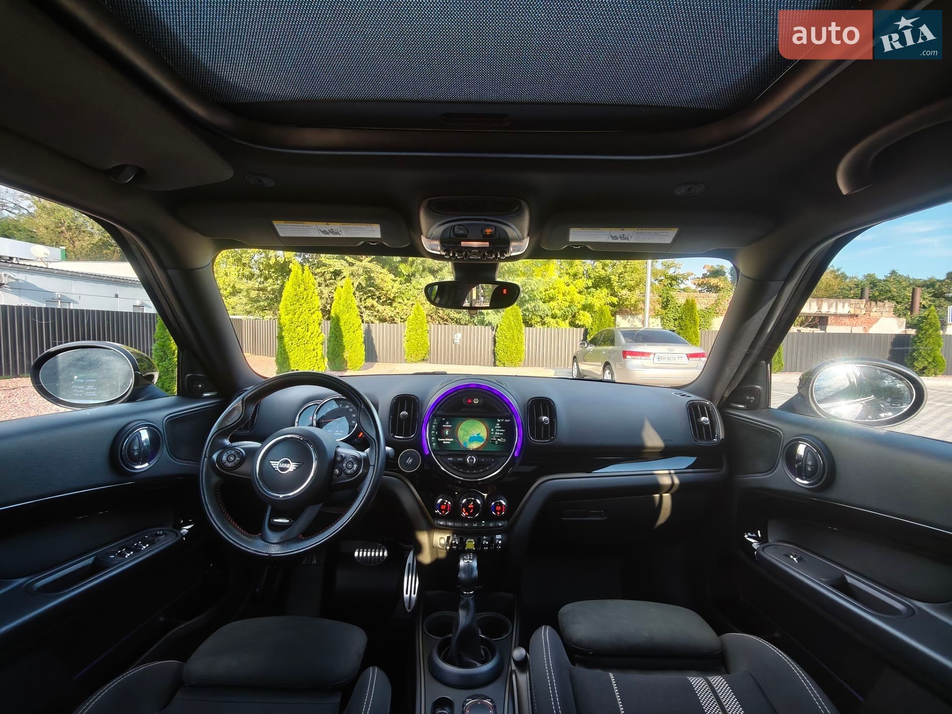 Mini Countryman 2018 VIN WMZYU7C59K3F93949 фото оголошення 32 з 45