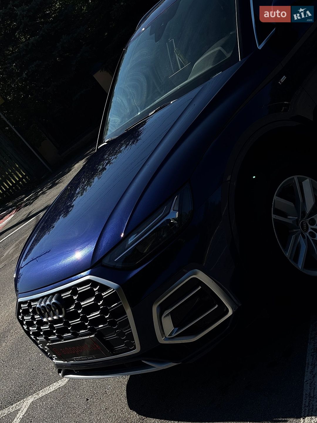 Audi Q5 2021 VIN WA1GAAFY5N2004047 фото оголошення 2 з 44