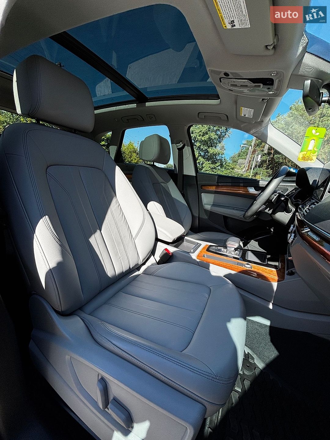 Audi Q5 2021 VIN WA1GAAFY5N2004047 фото оголошення 20 з 44