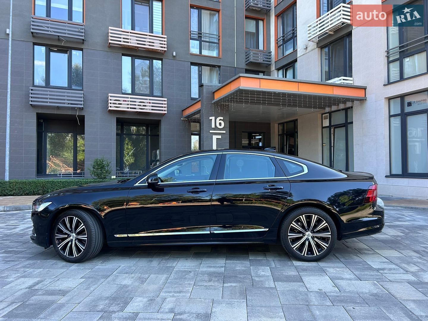 Volvo S90 2022 VIN LVYPSL1V1PP117858 фото оголошення 4 з 17