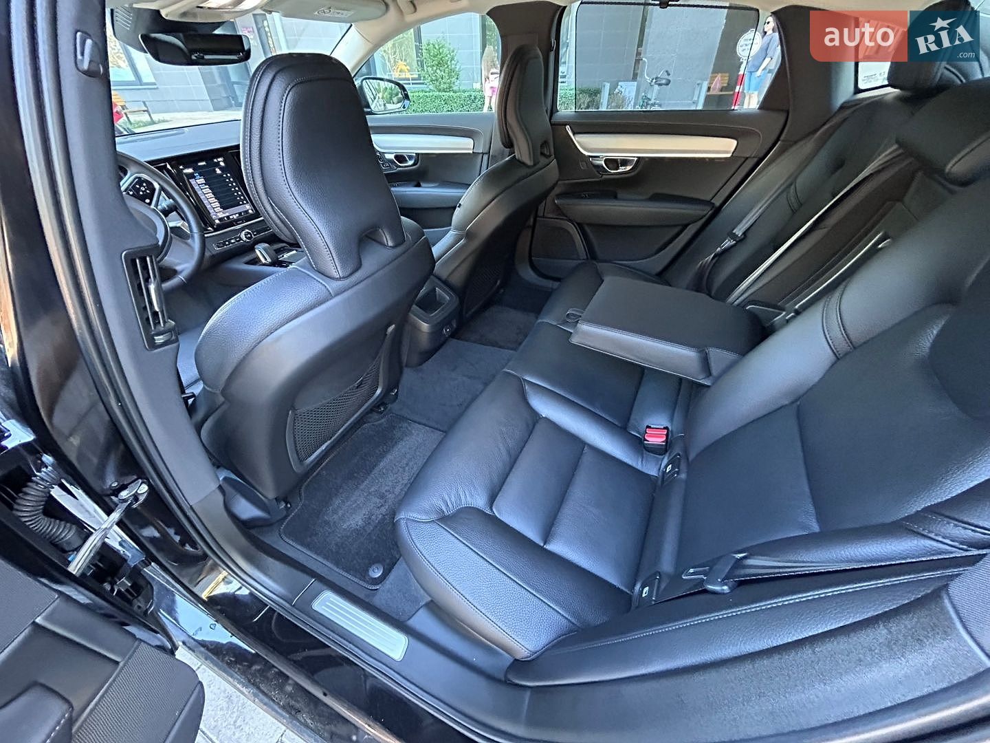 Volvo S90 2022 VIN LVYPSL1V1PP117858 фото оголошення 14 з 17