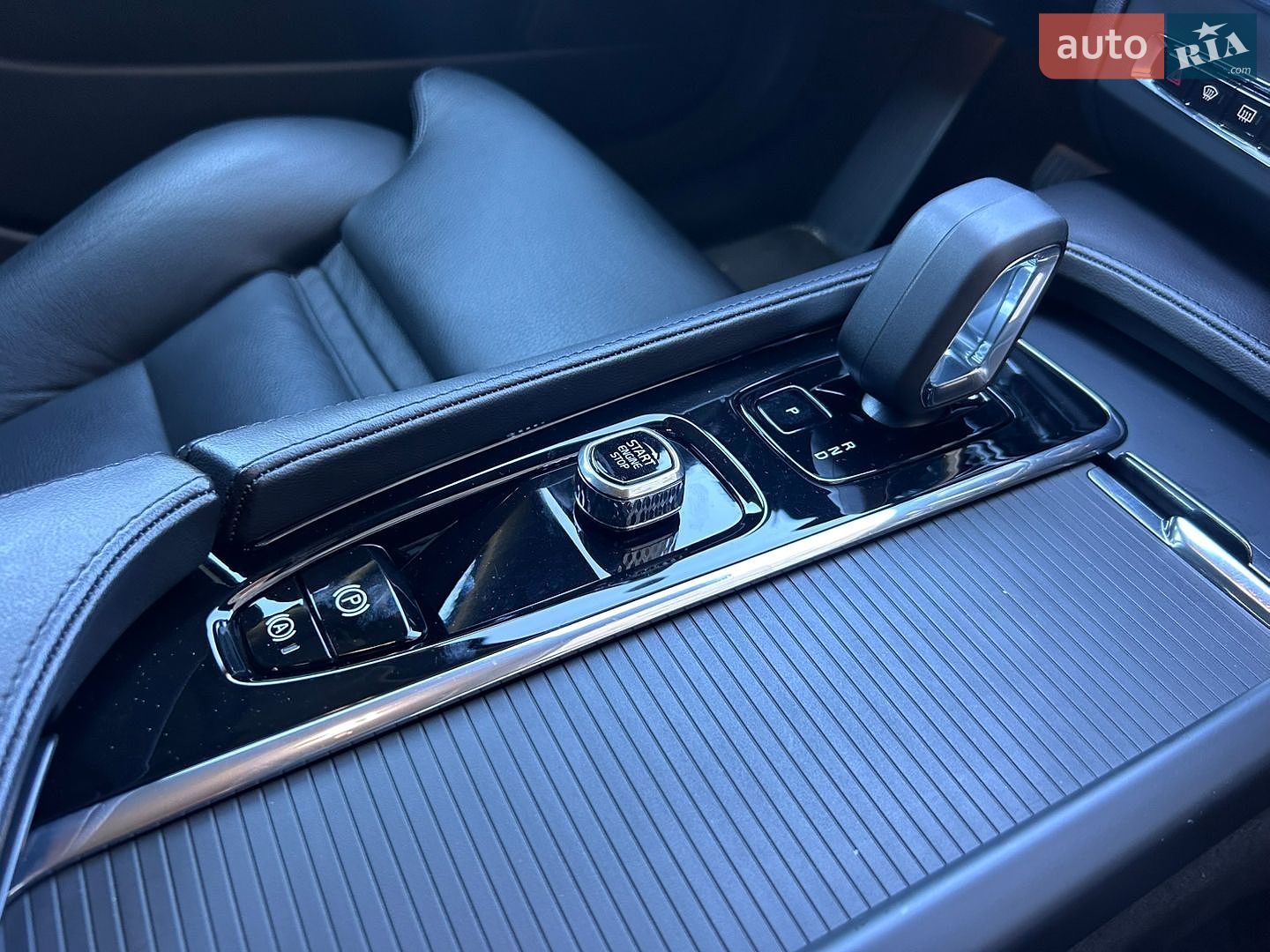 Volvo S90 2022 VIN LVYPSL1V1PP117858 фото оголошення 16 з 17