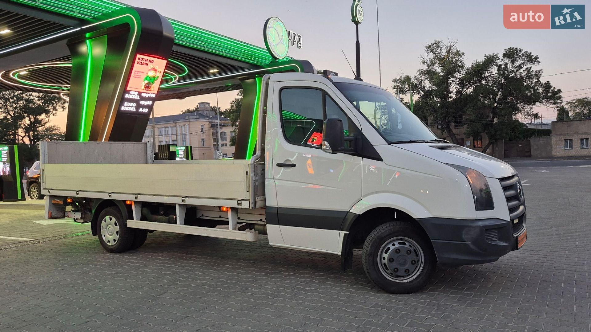Volkswagen Crafter 2011 VIN WV1ZZZ2FZB7005808 фото оголошення 2 з 96