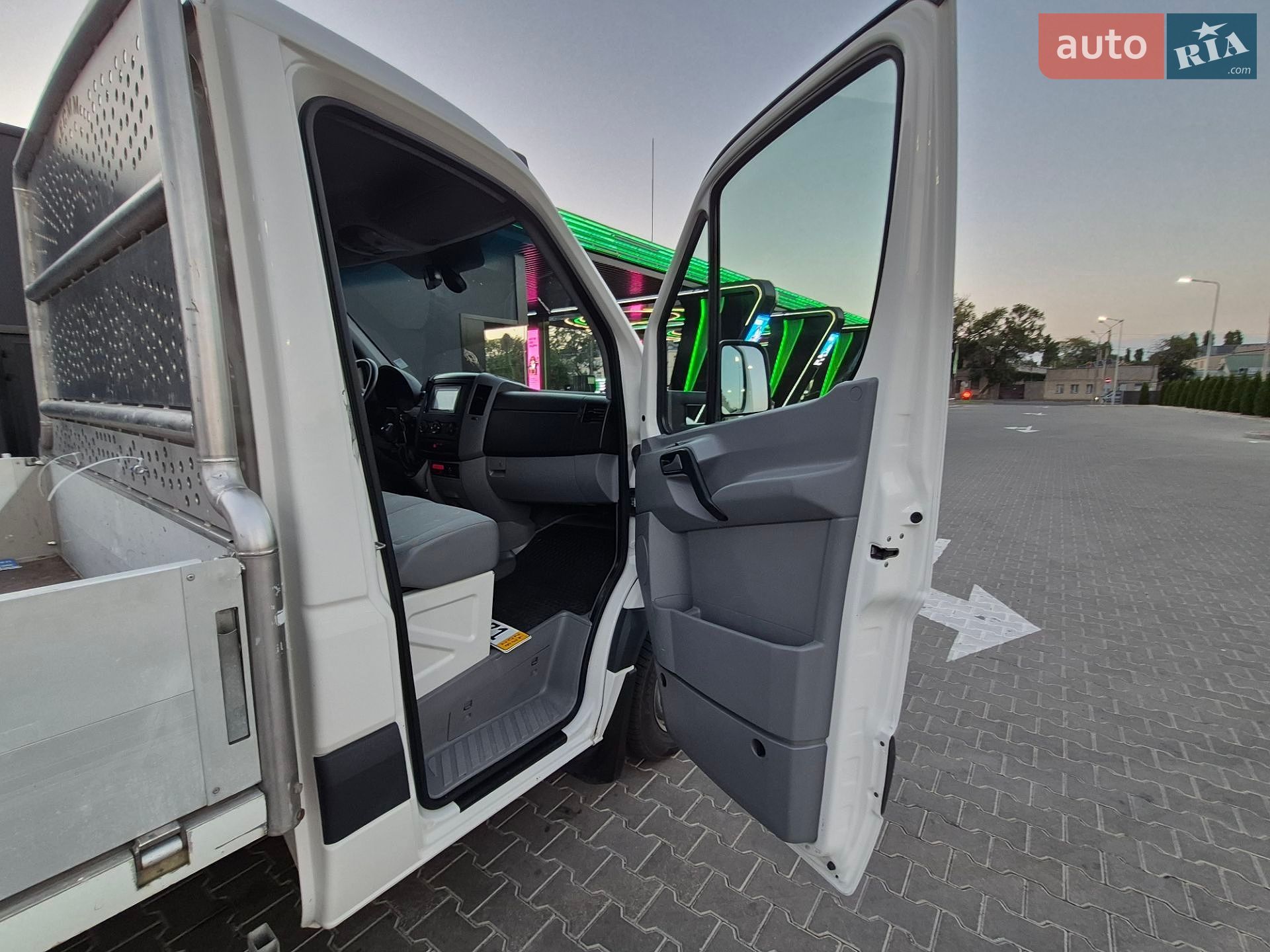 Volkswagen Crafter 2011 VIN WV1ZZZ2FZB7005808 фото оголошення 48 з 96