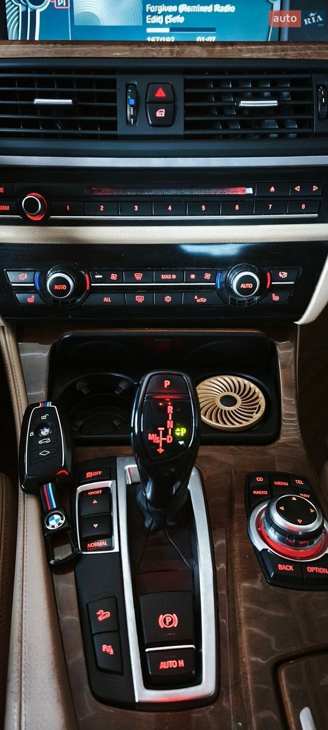 BMW 5 Series 2011 VIN WBAFU7C58BDU54004 фото оголошення 2 з 34