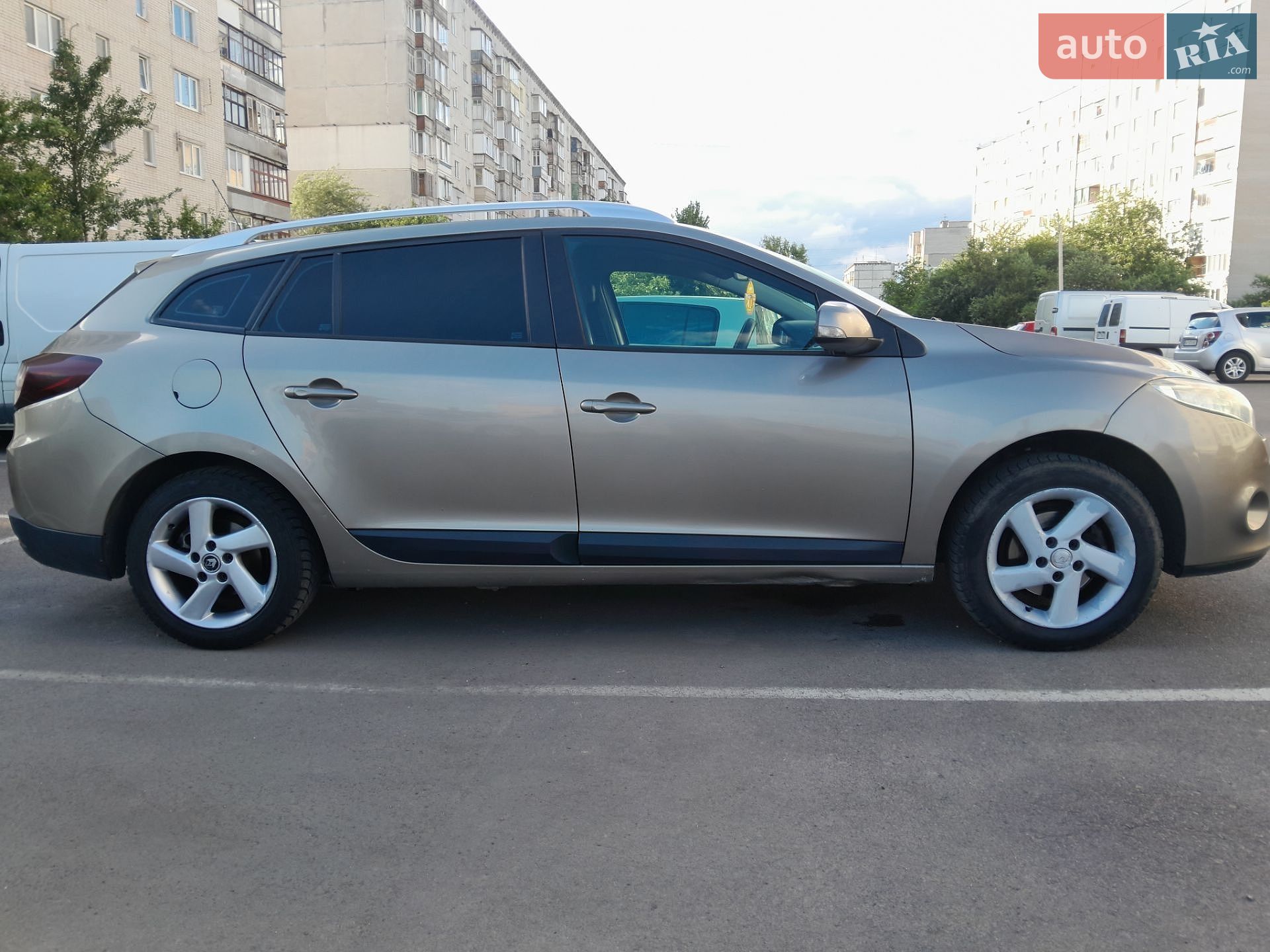 Renault Megane 2010 VIN VF1KZ1G0644675198 фото оголошення 8 з 15