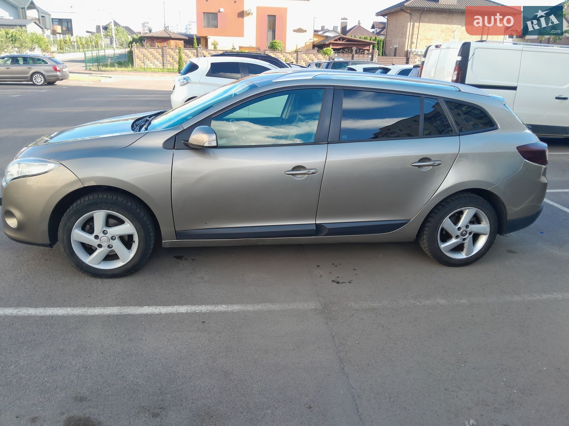 Renault Megane 2010 VIN VF1KZ1G0644675198 фото оголошення 5 з 15